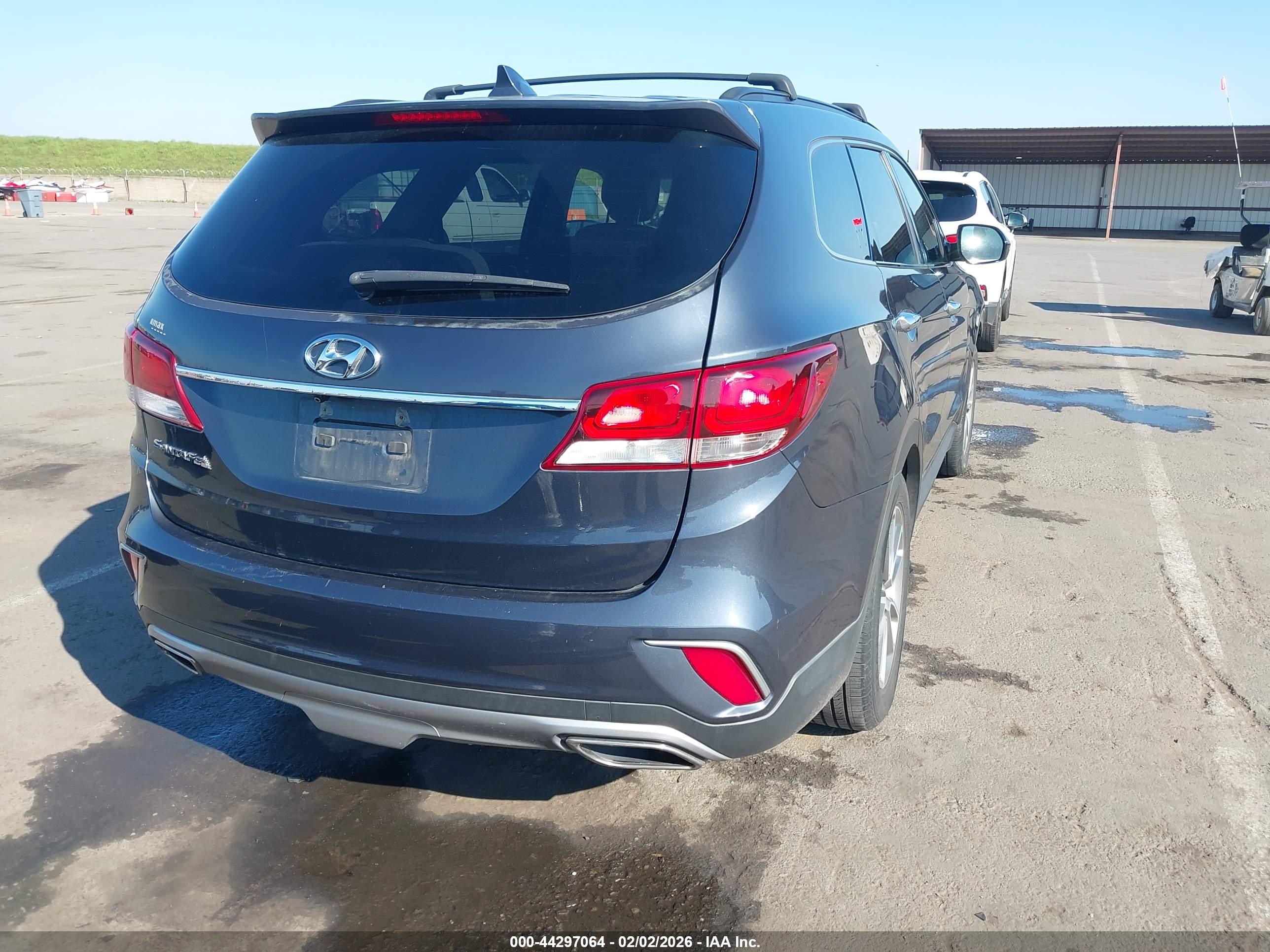 HYUNDAI SANTA image 4