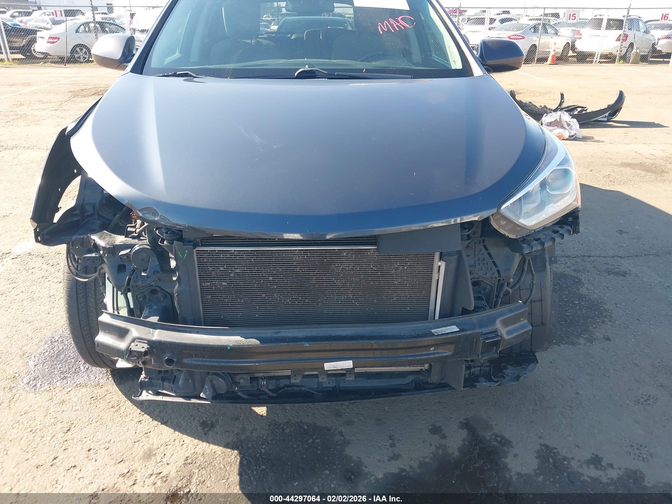 HYUNDAI SANTA image 6
