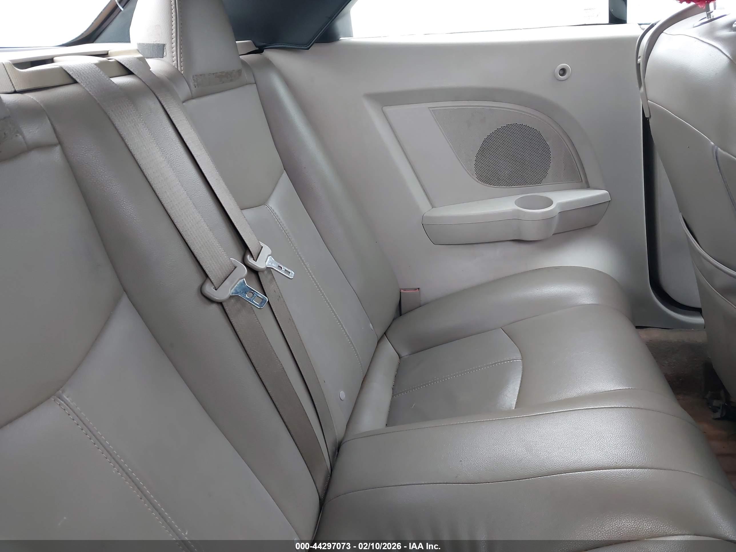 CHRYSLER SEBRING image 8