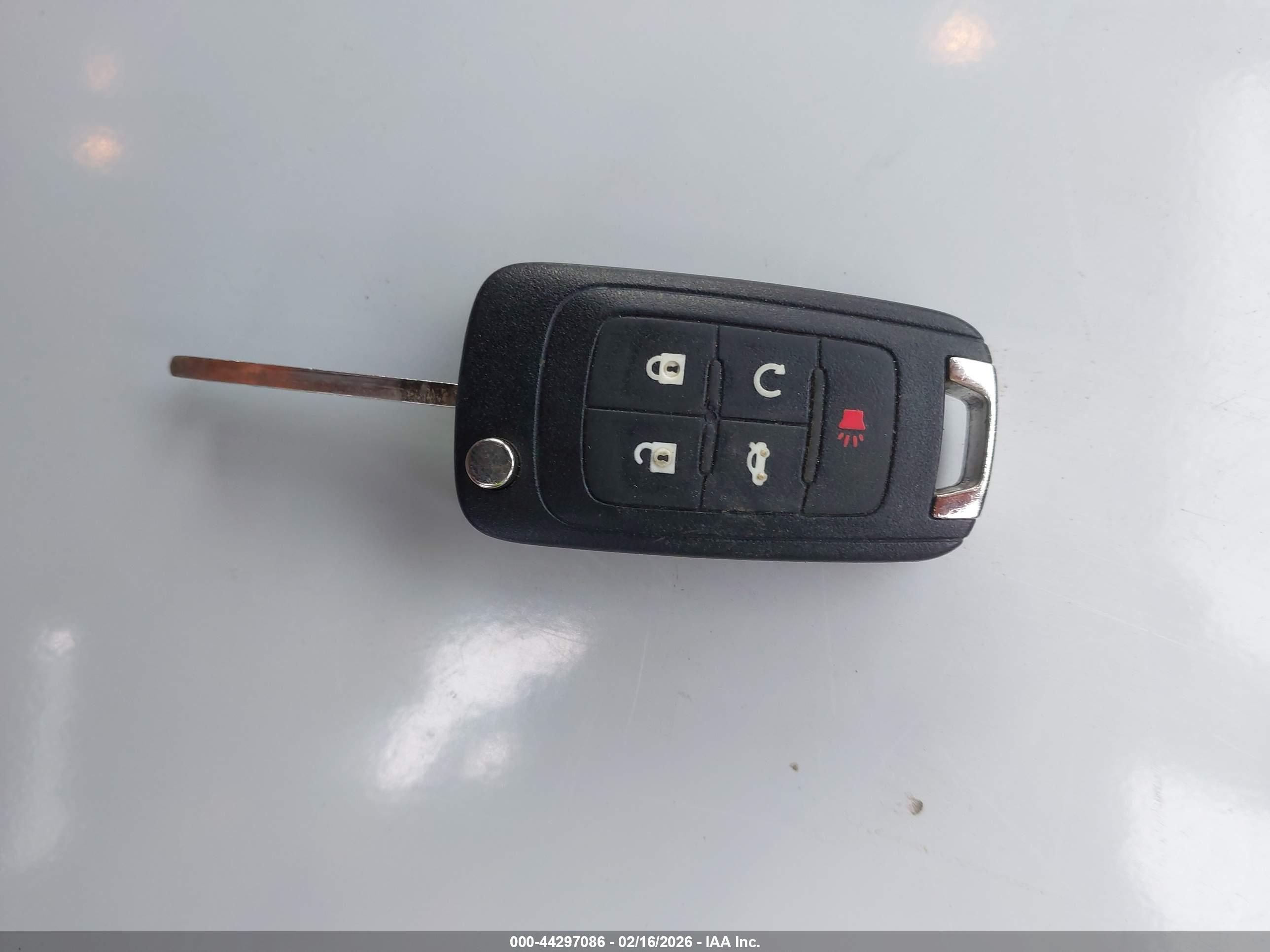 CHEVROLET EQUINOX image 11