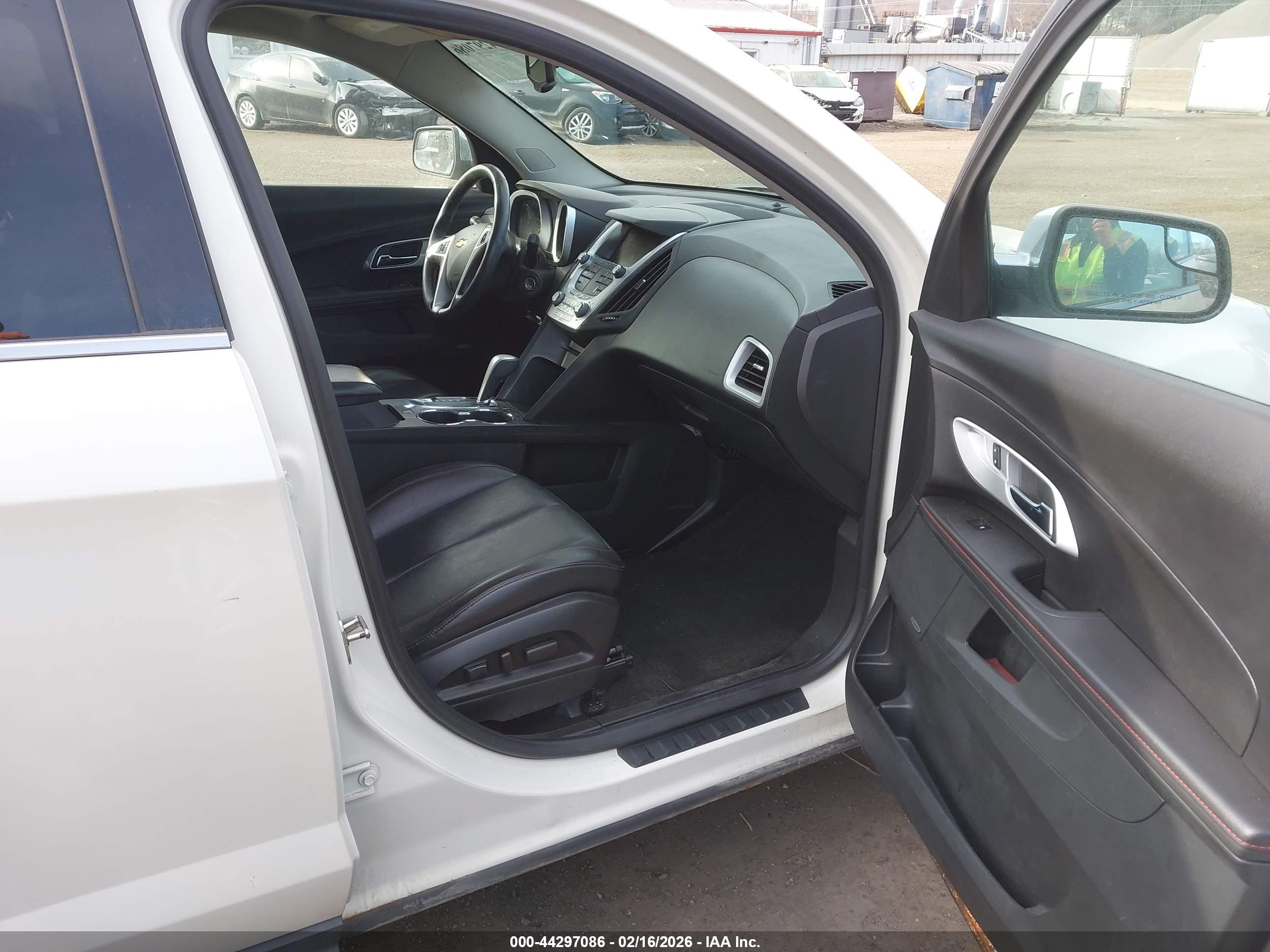 CHEVROLET EQUINOX image 5