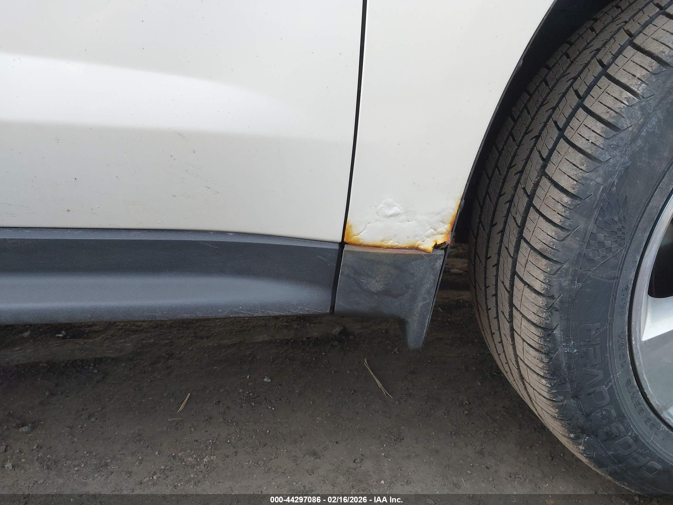 CHEVROLET EQUINOX image 6