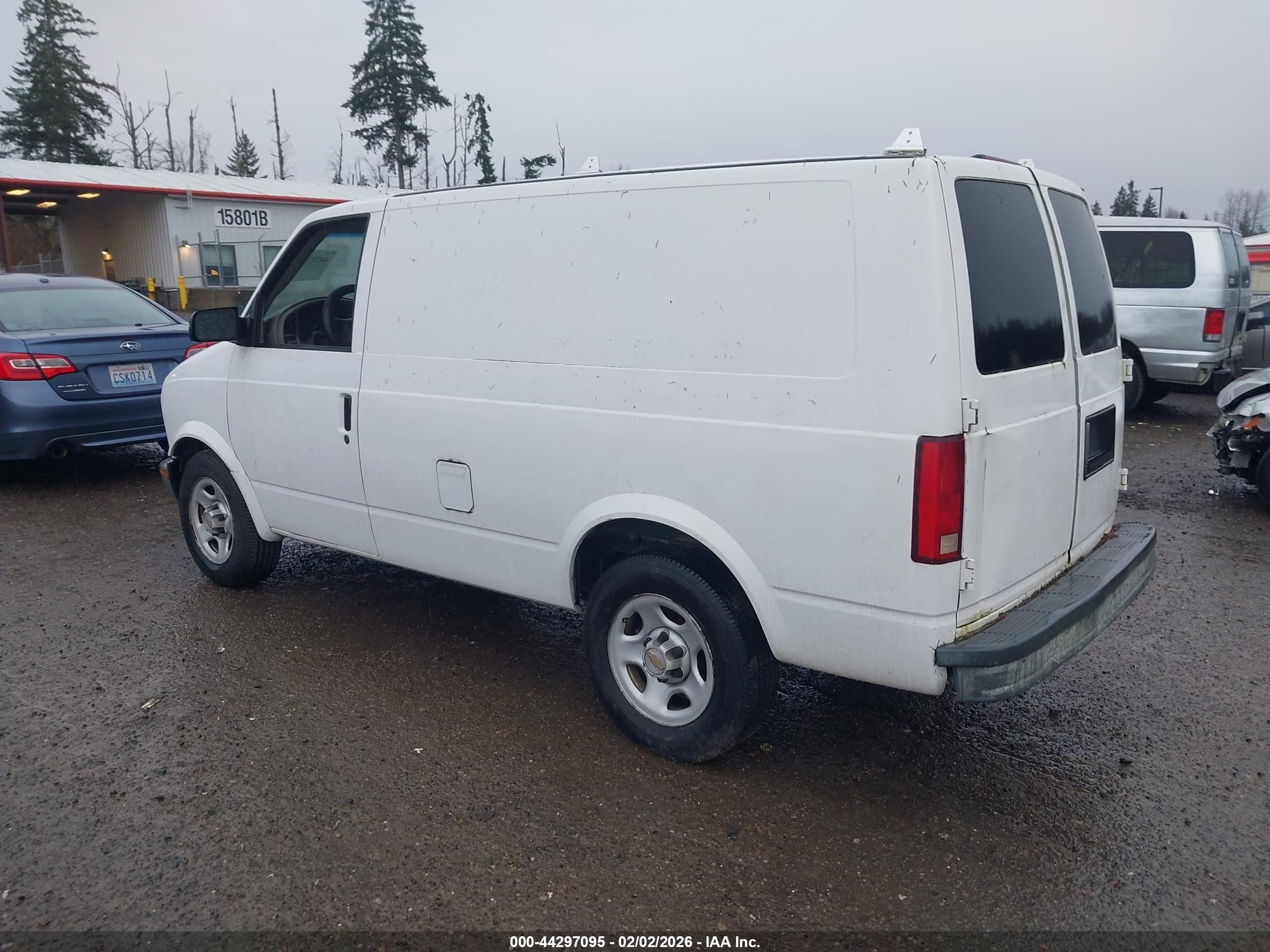 CHEVROLET ASTRO image 3