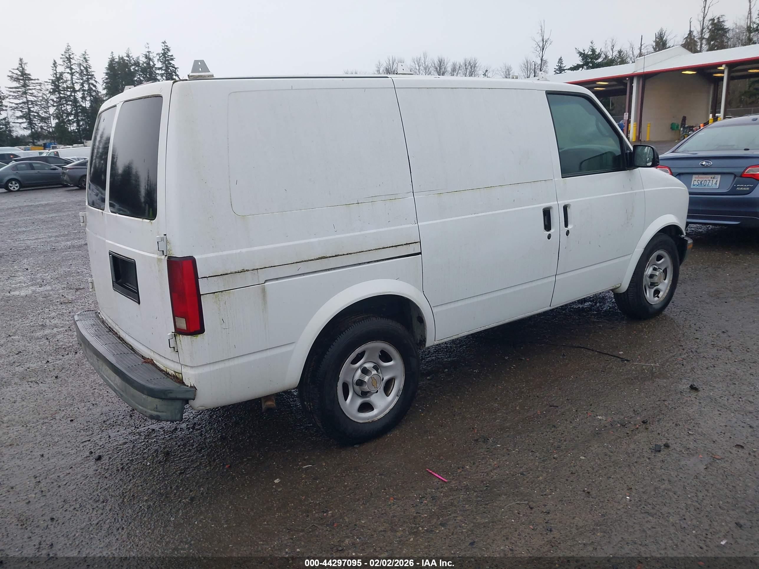 CHEVROLET ASTRO image 4
