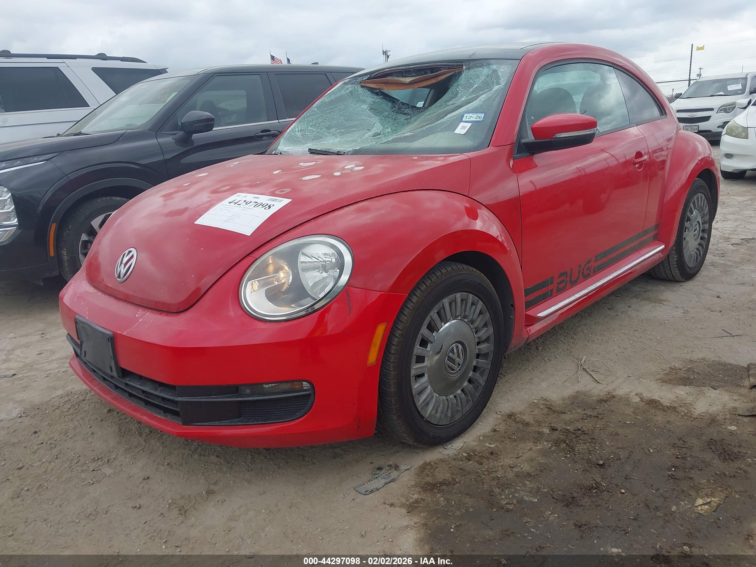 VOLKSWAGEN BEETLE image 2