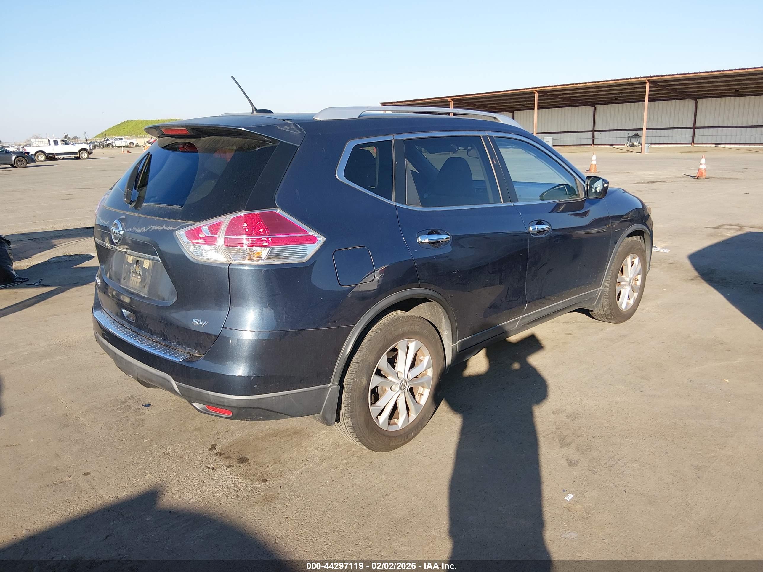 NISSAN ROGUE image 4