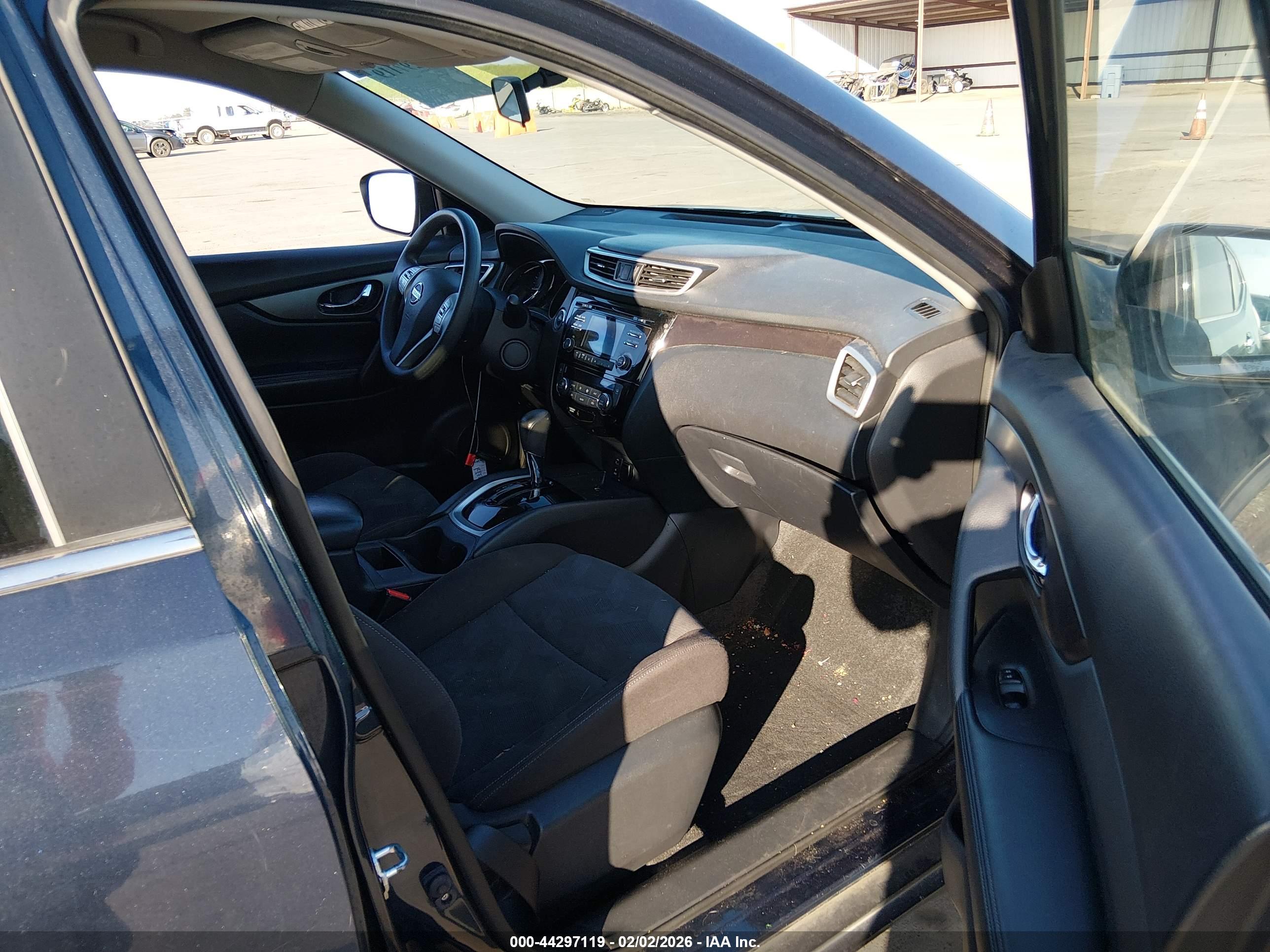 NISSAN ROGUE image 5