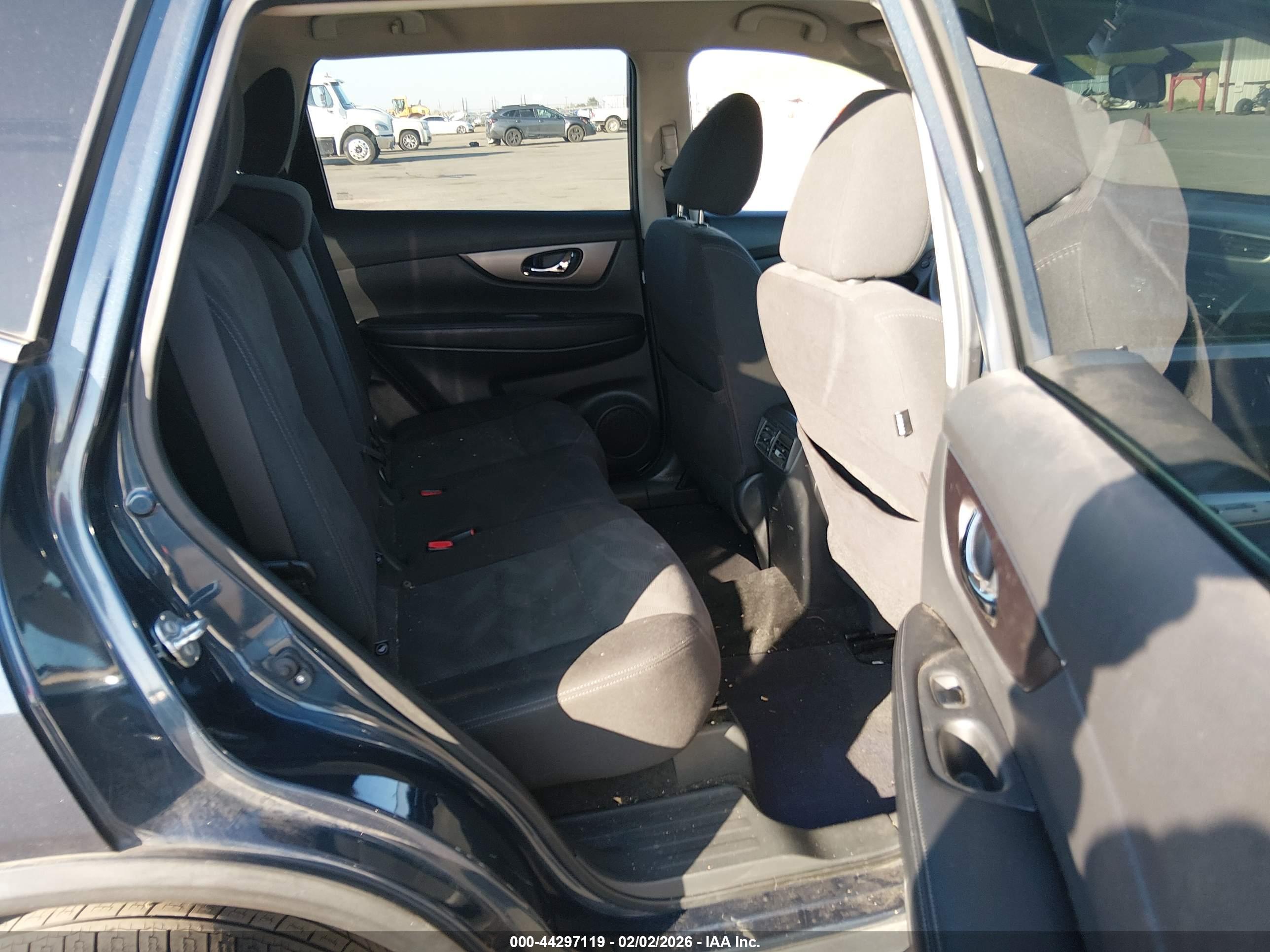 NISSAN ROGUE image 8