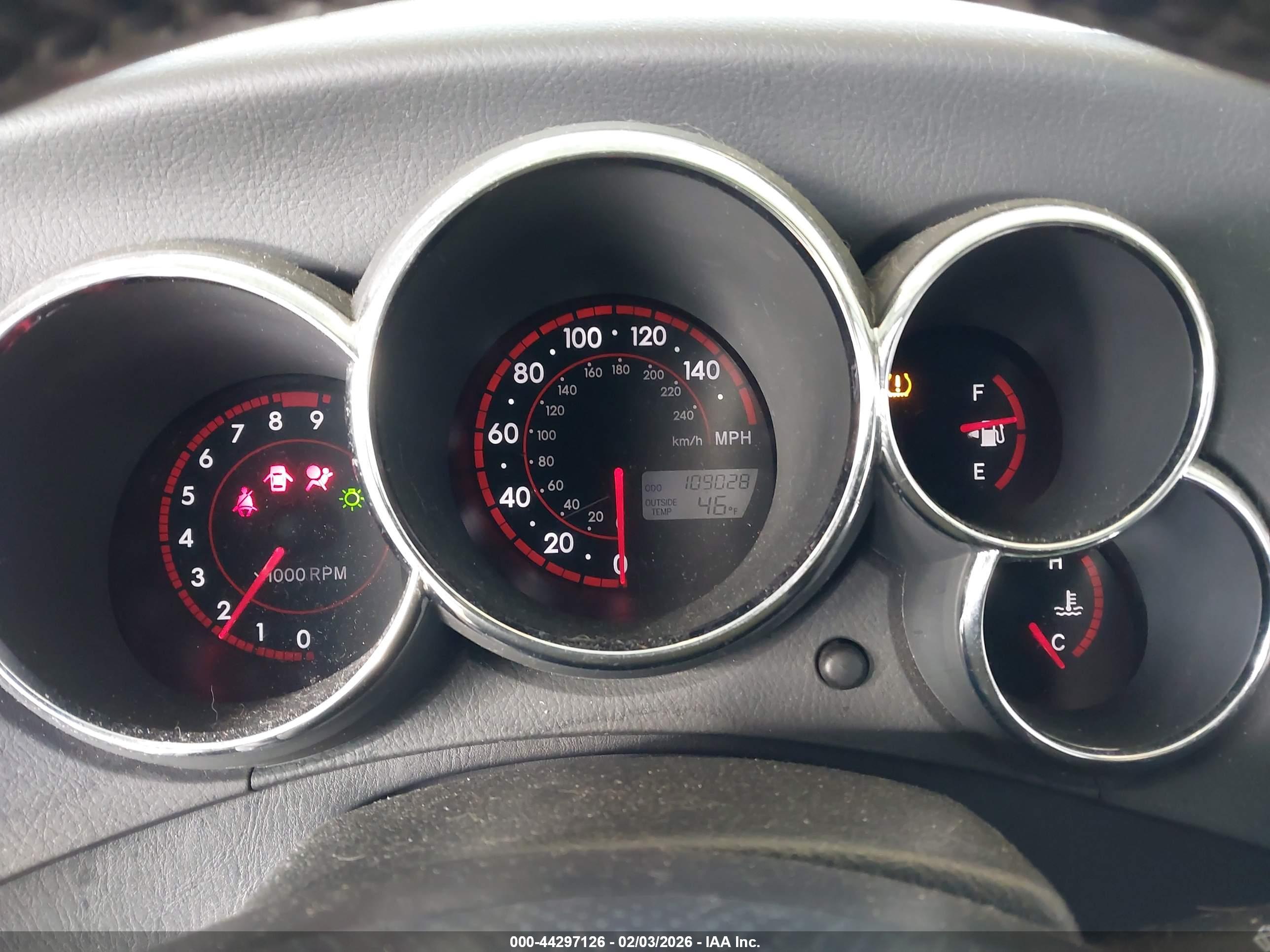 PONTIAC VIBE image 7