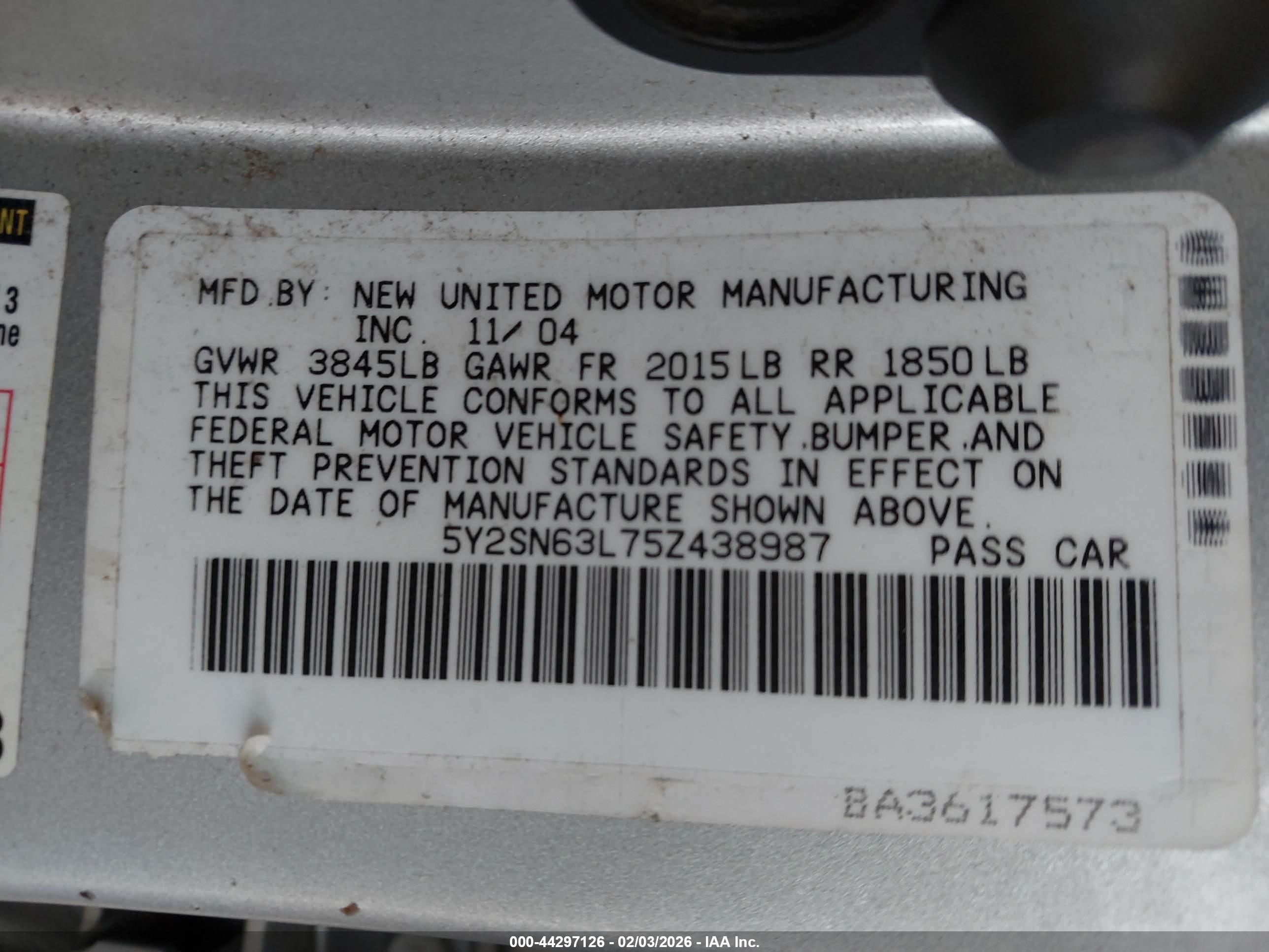 PONTIAC VIBE image 9