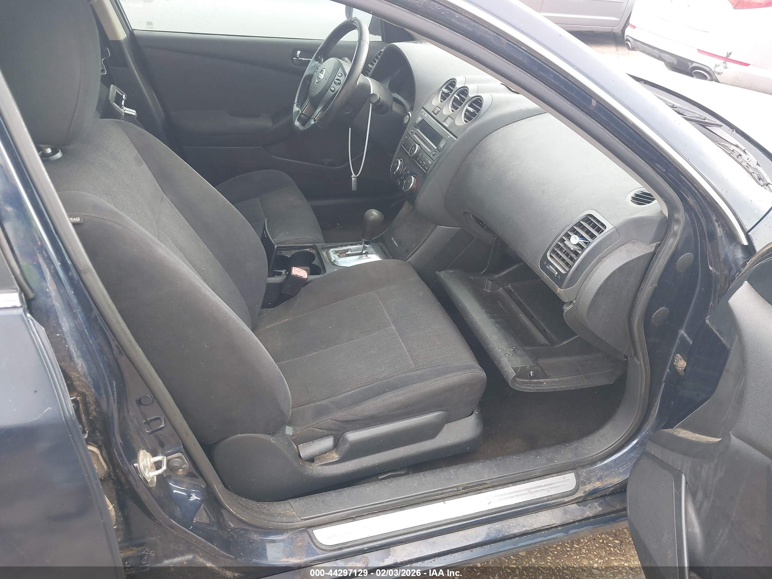 NISSAN ALTIMA image 5