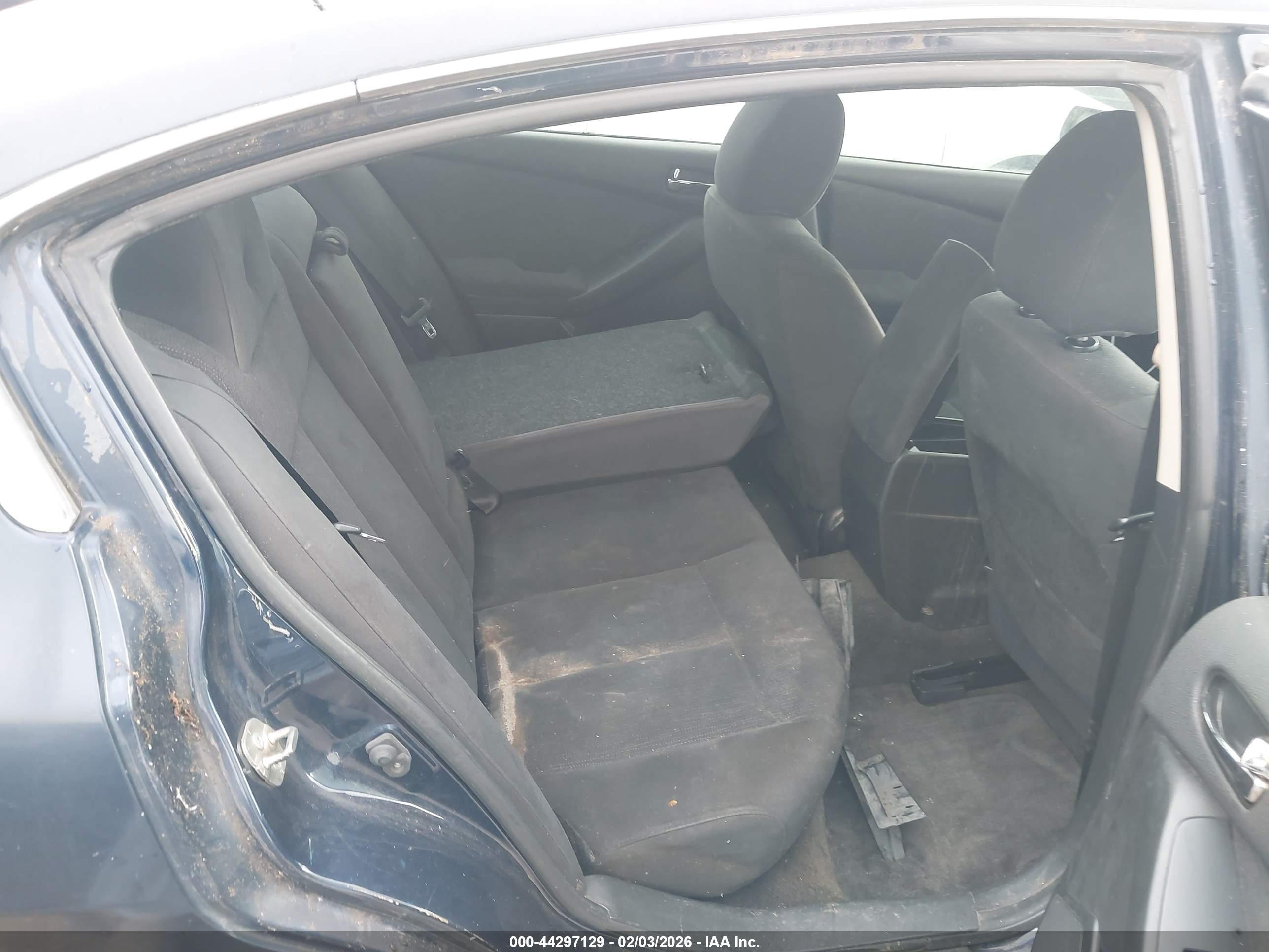 NISSAN ALTIMA image 8