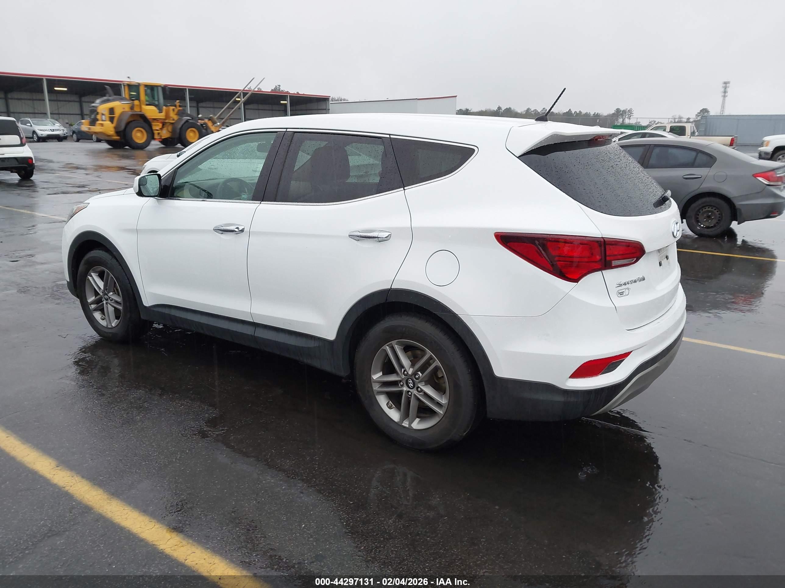 HYUNDAI SANTA image 3