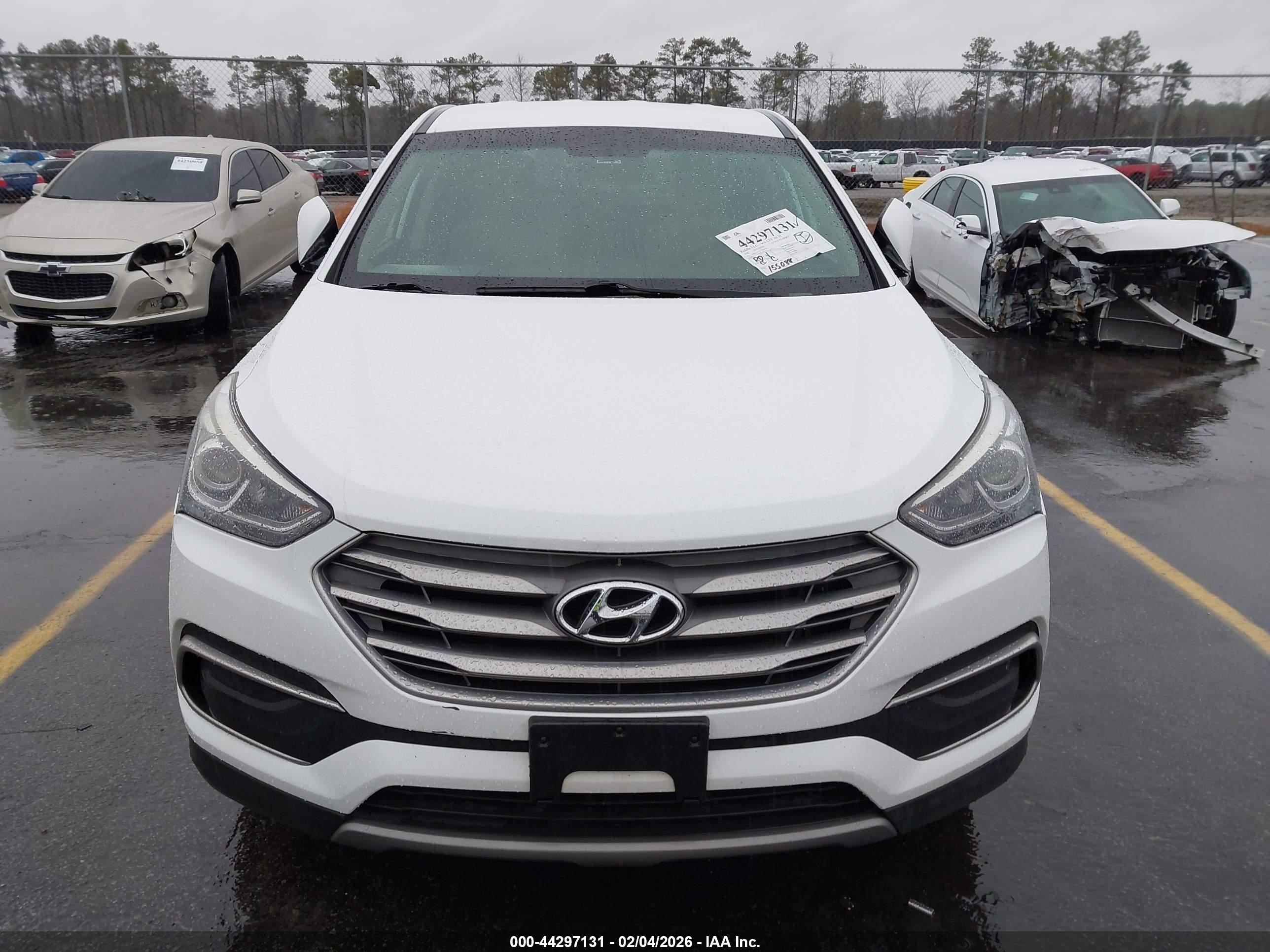 HYUNDAI SANTA image 6
