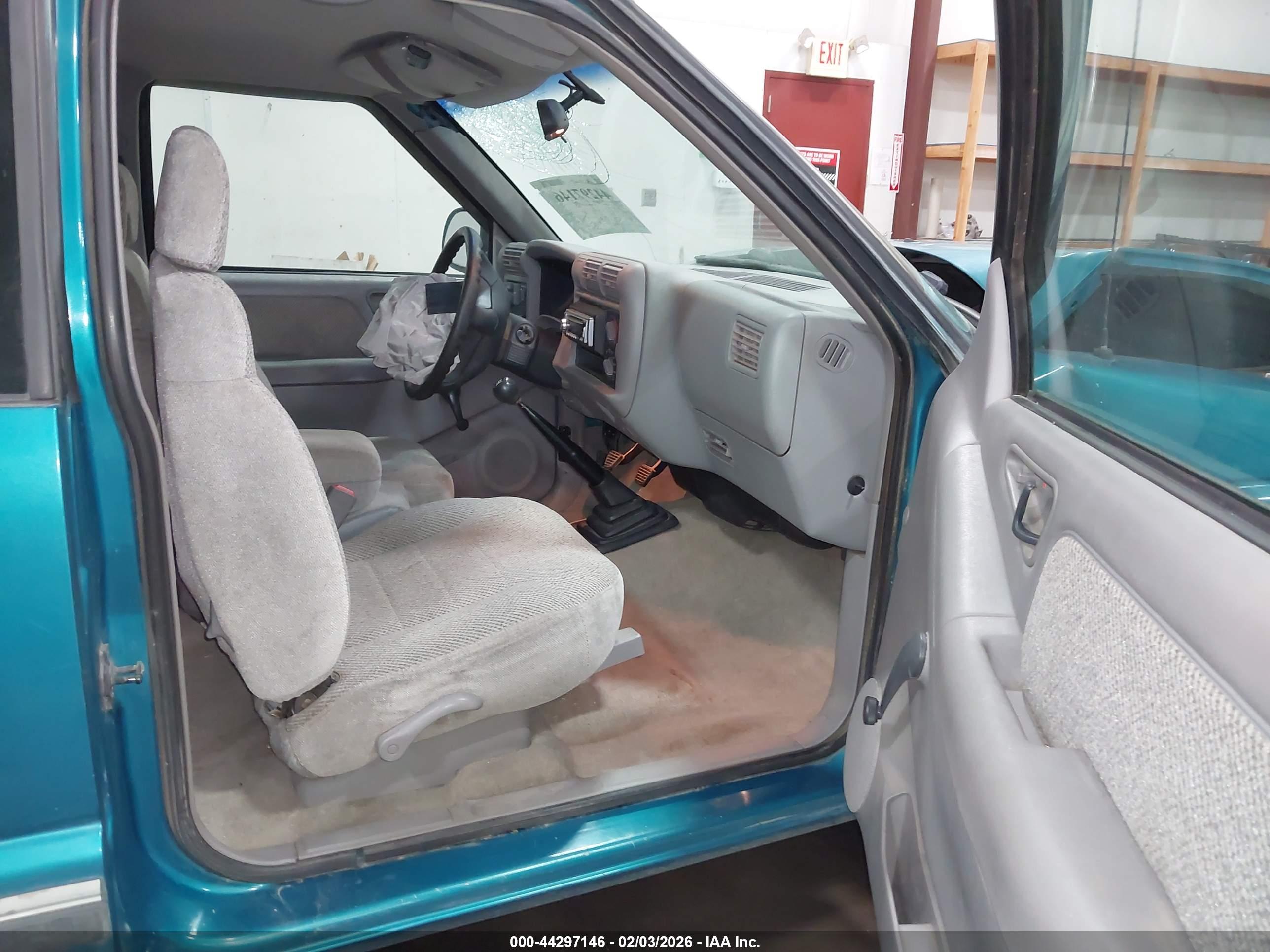 CHEVROLET S image 5