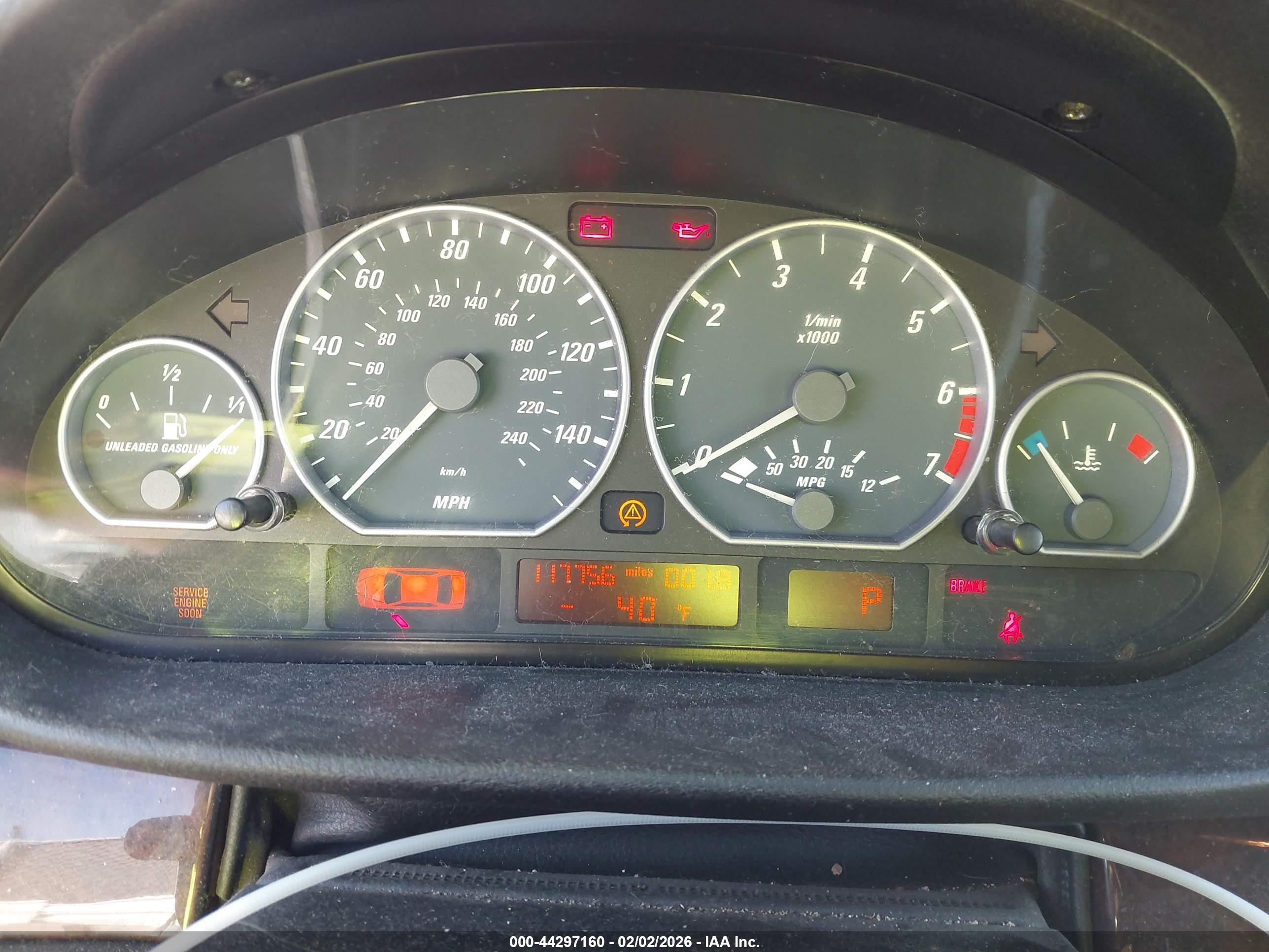 BMW 330CI image 7