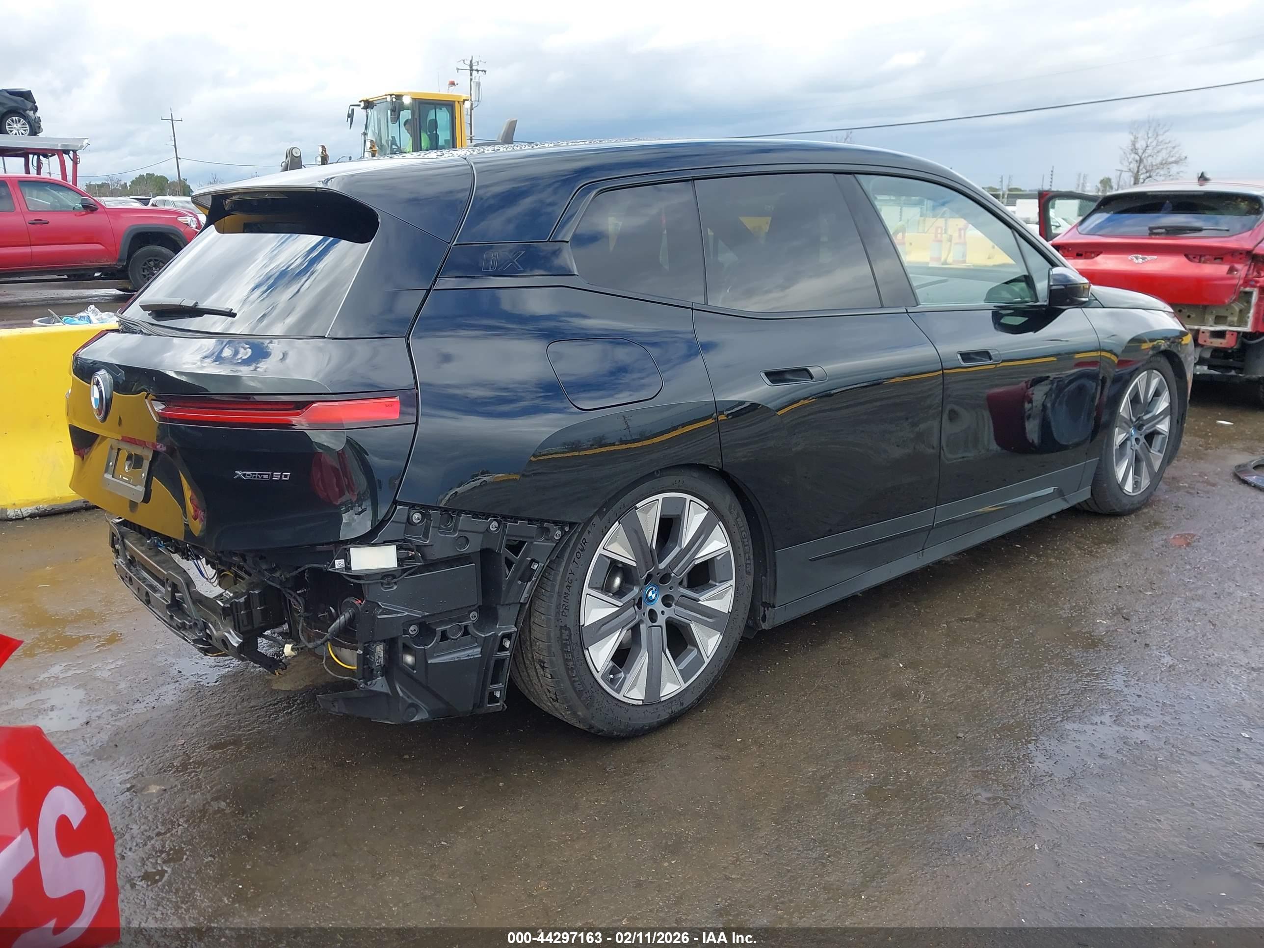 BMW IX image 4