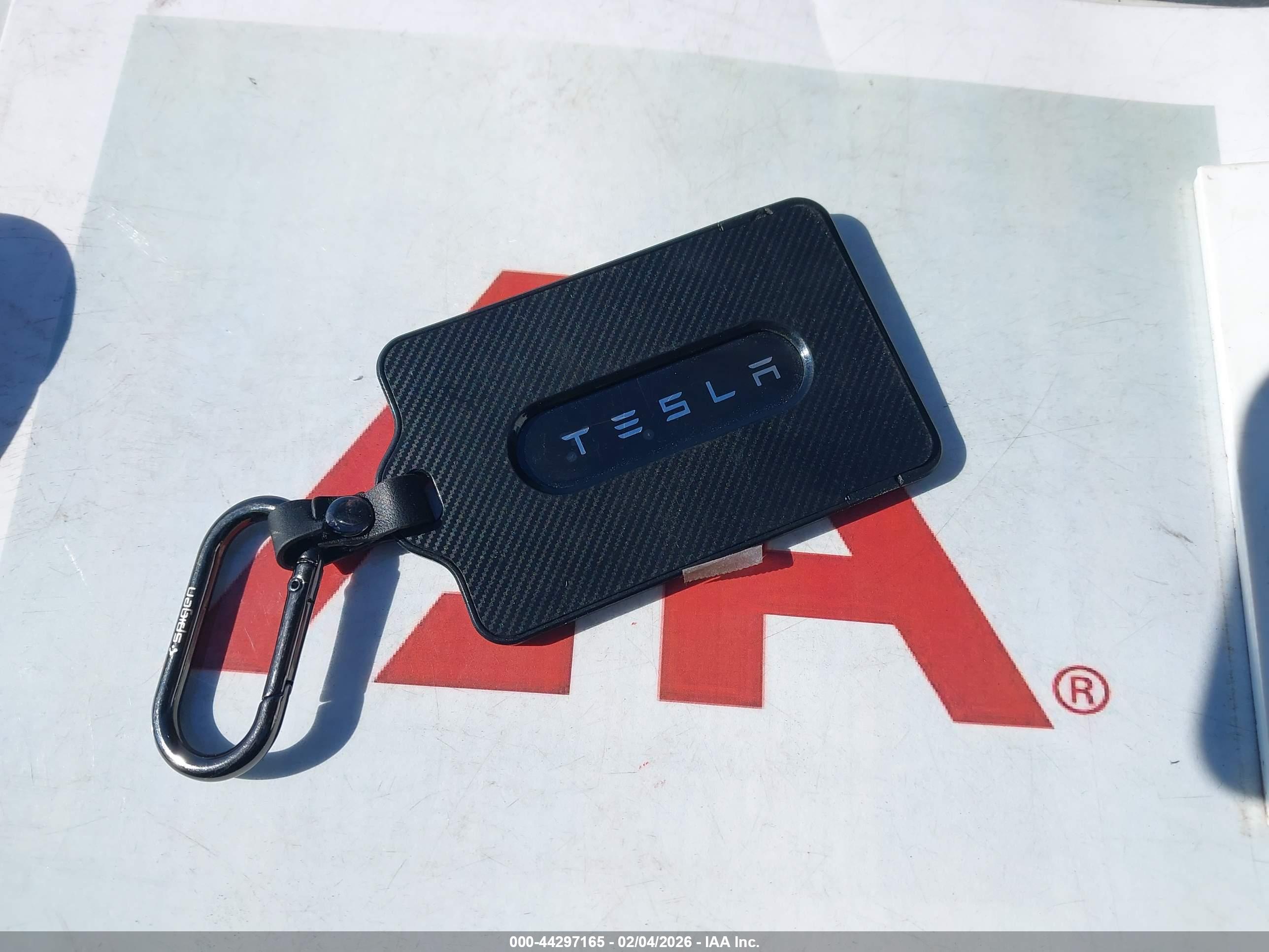 TESLA MODEL image 11