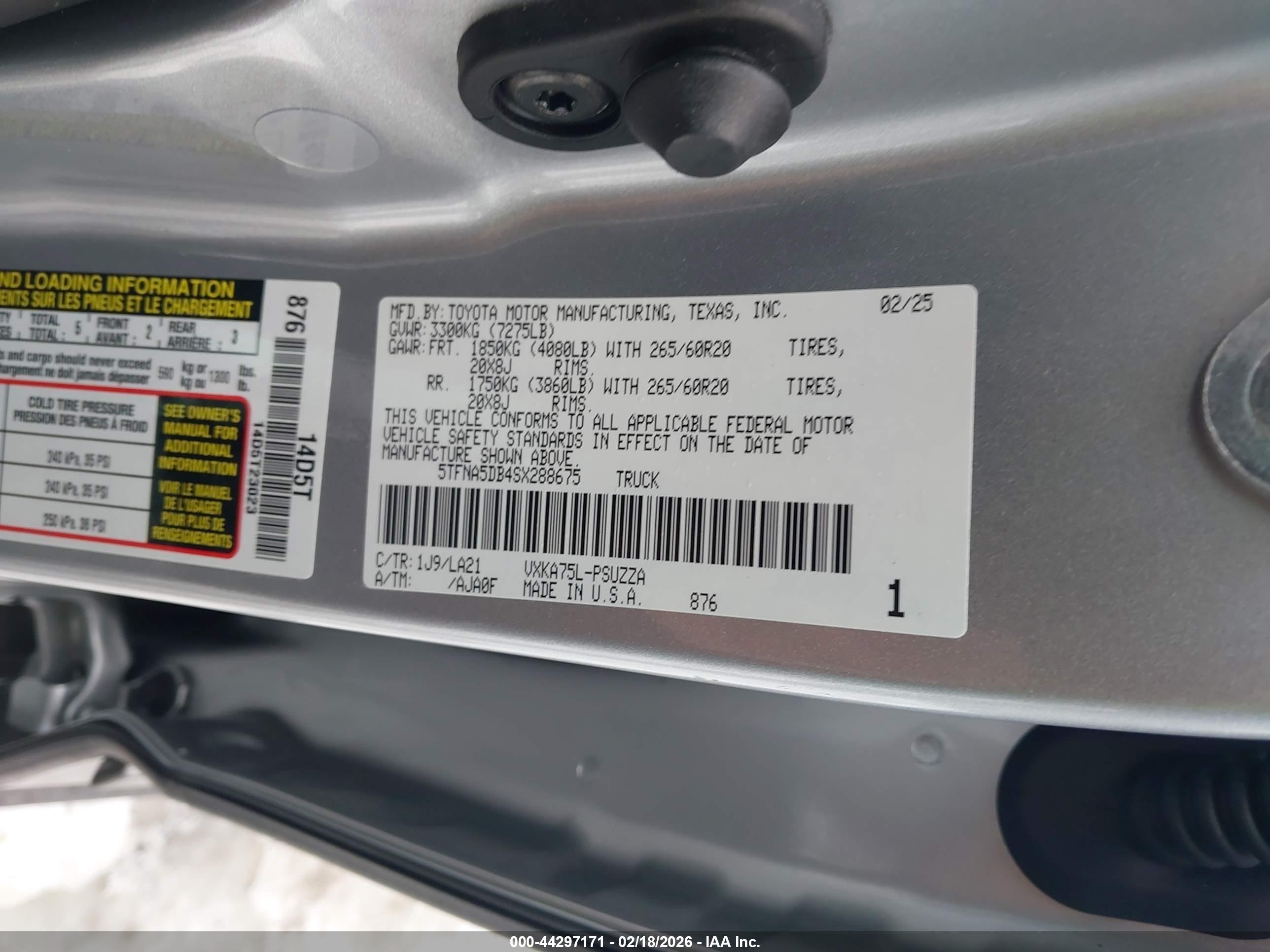 TOYOTA TUNDRA image 9