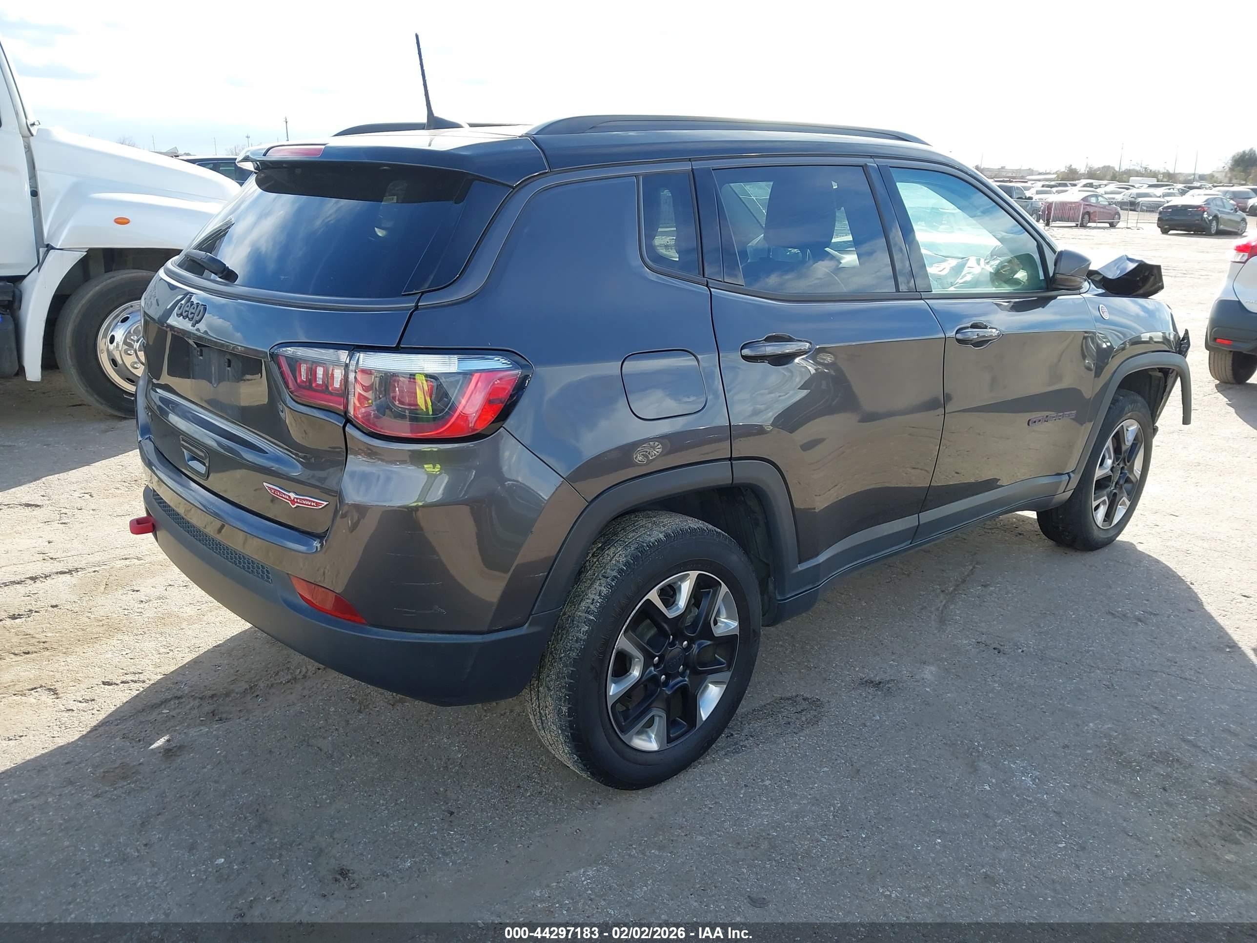 JEEP COMPASS image 4