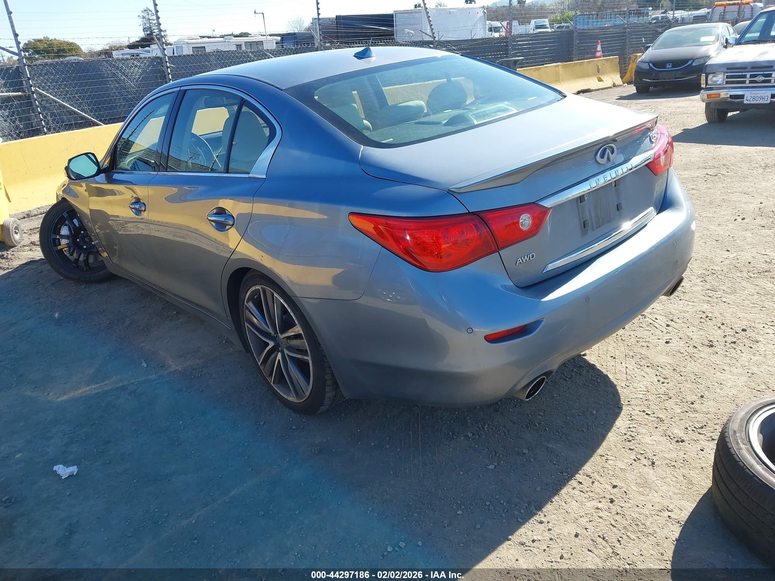INFINITI Q50 image 3