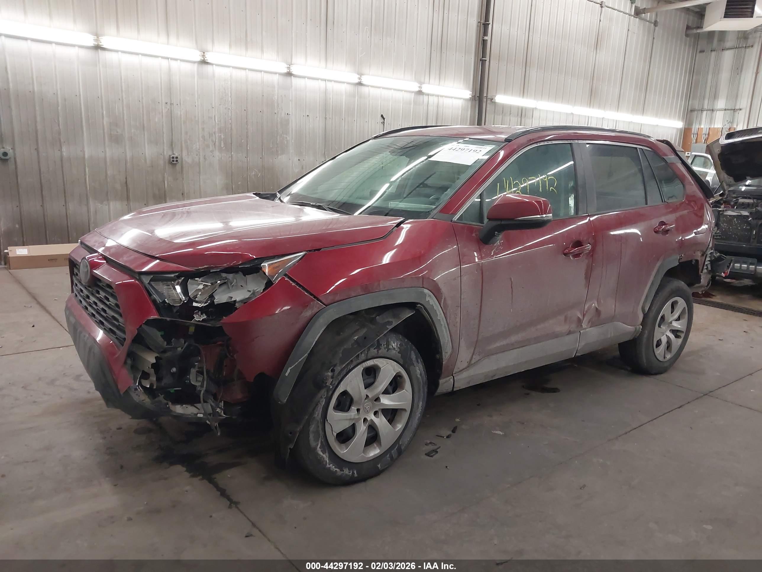 TOYOTA RAV4 image 2