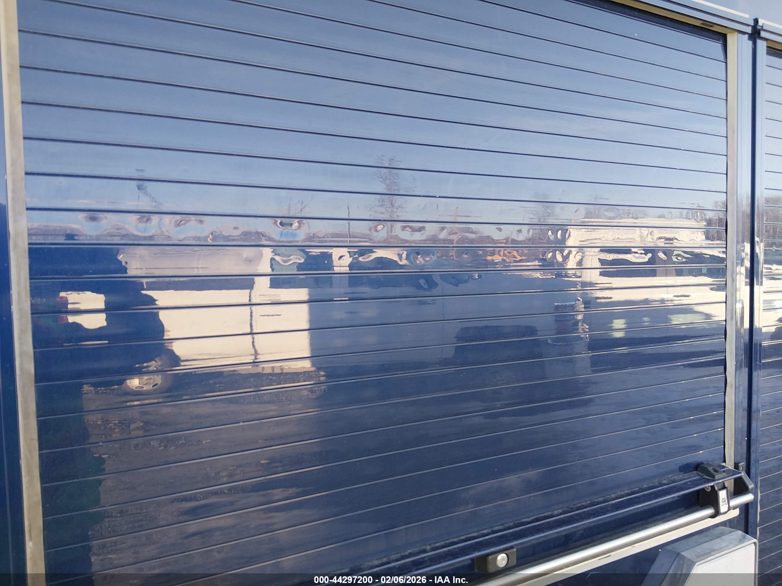 FORD F450 image 6