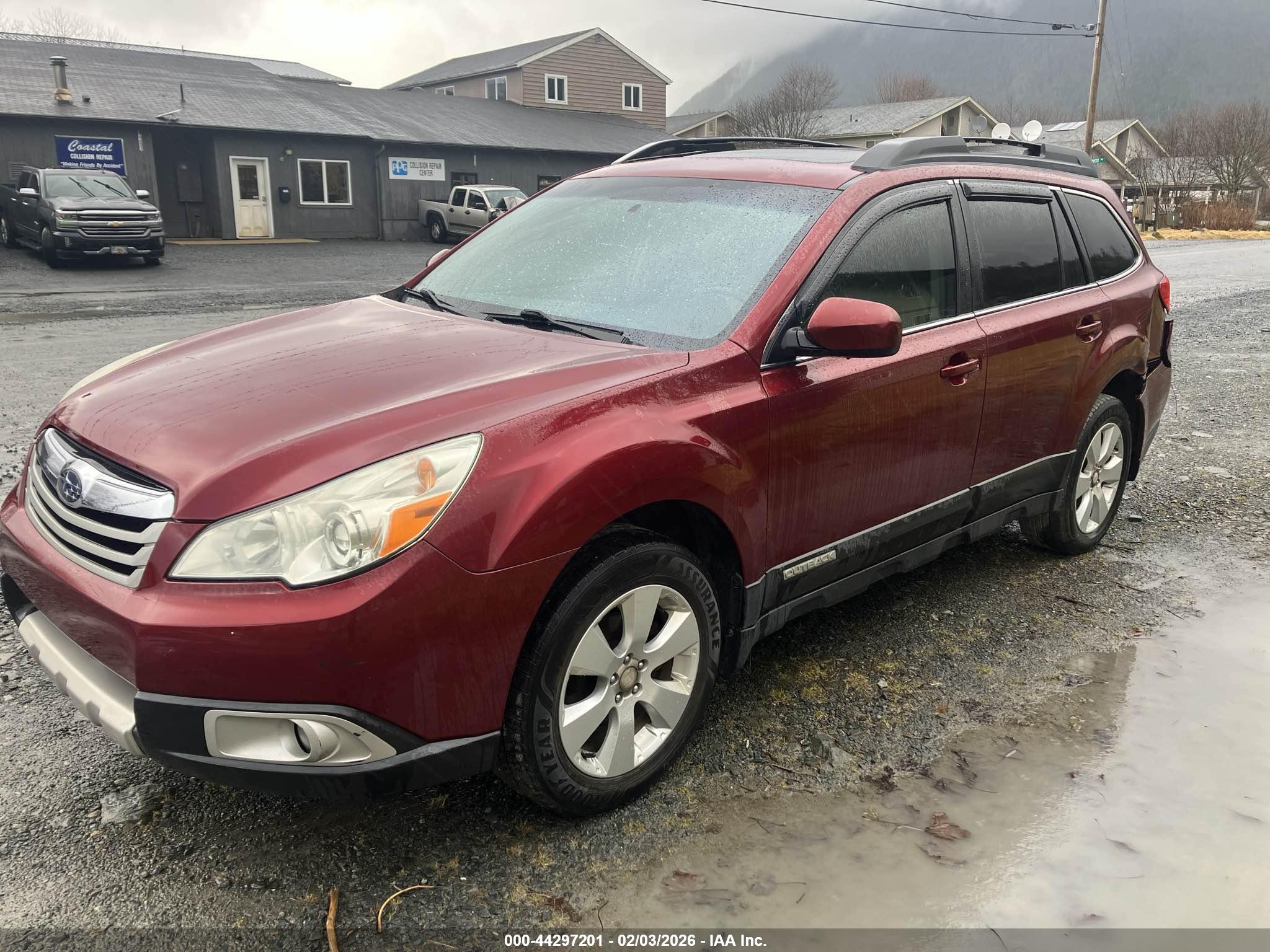 SUBARU OUTBACK image 2