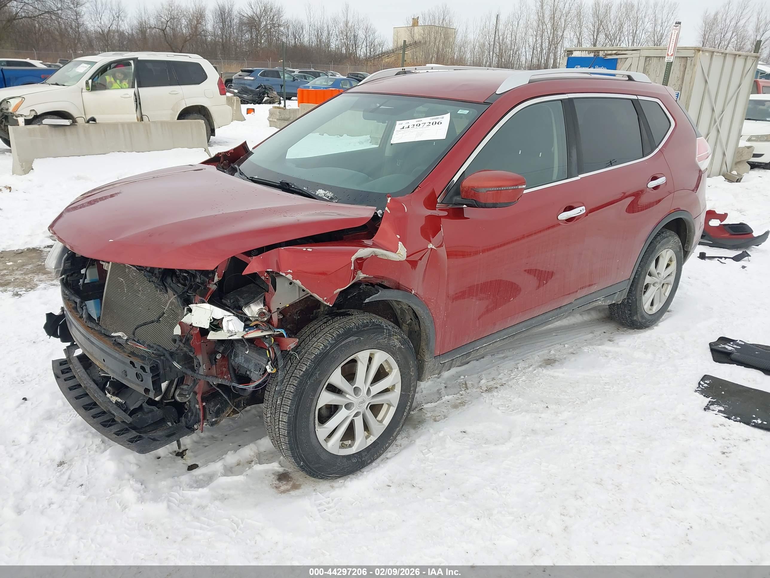 NISSAN ROGUE image 2
