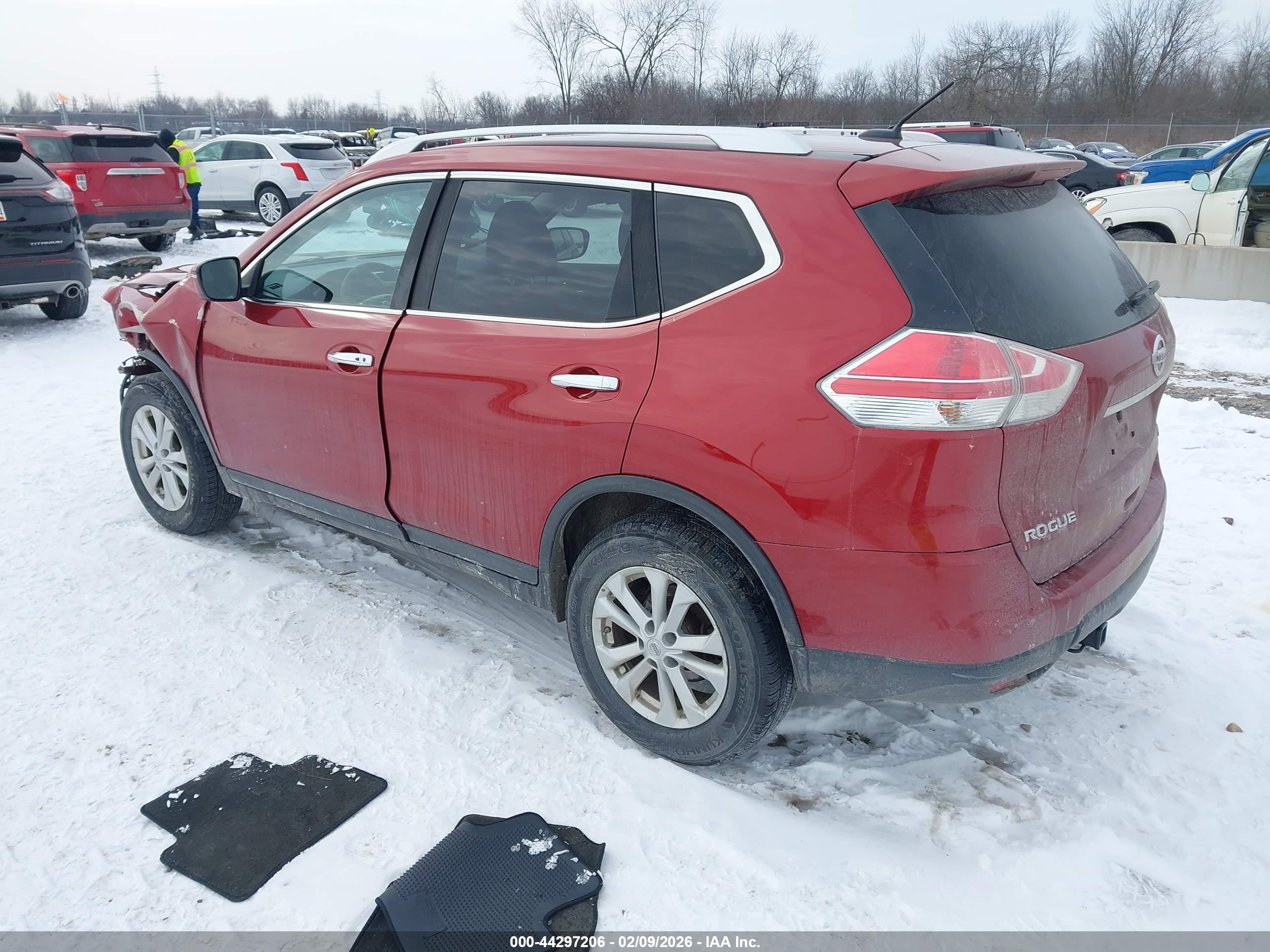 NISSAN ROGUE image 3