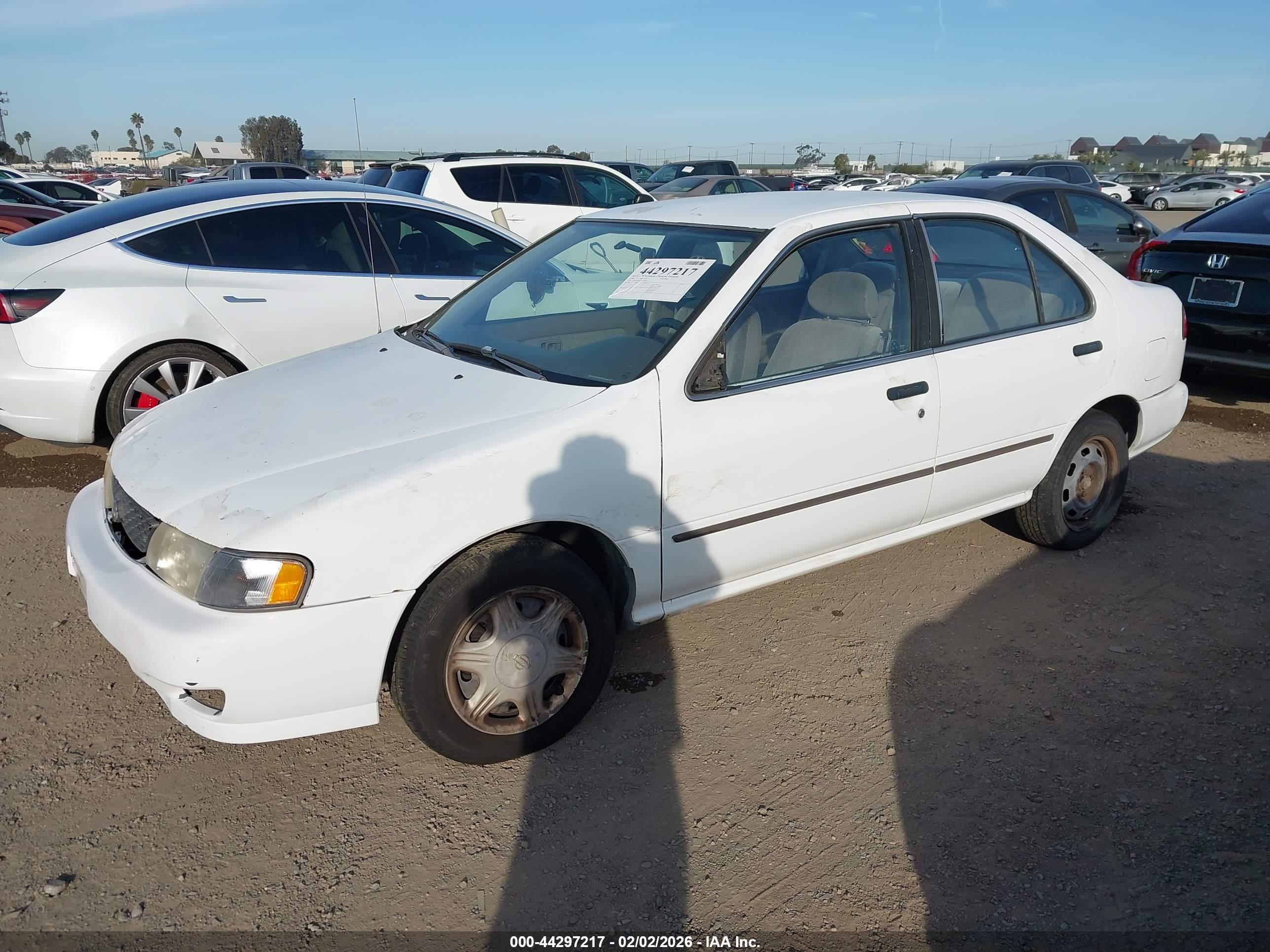 NISSAN SENTRA image 2