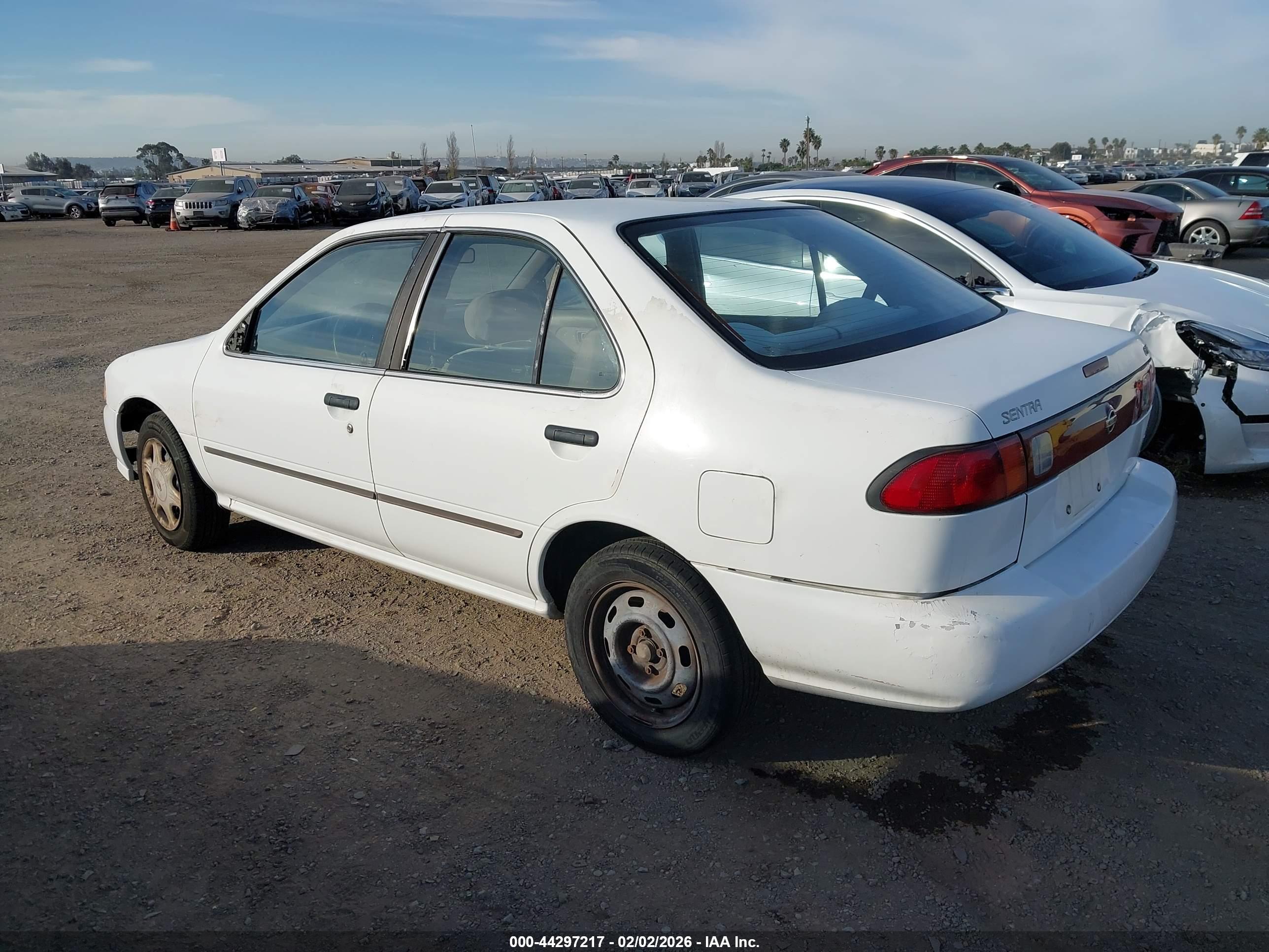 NISSAN SENTRA image 3
