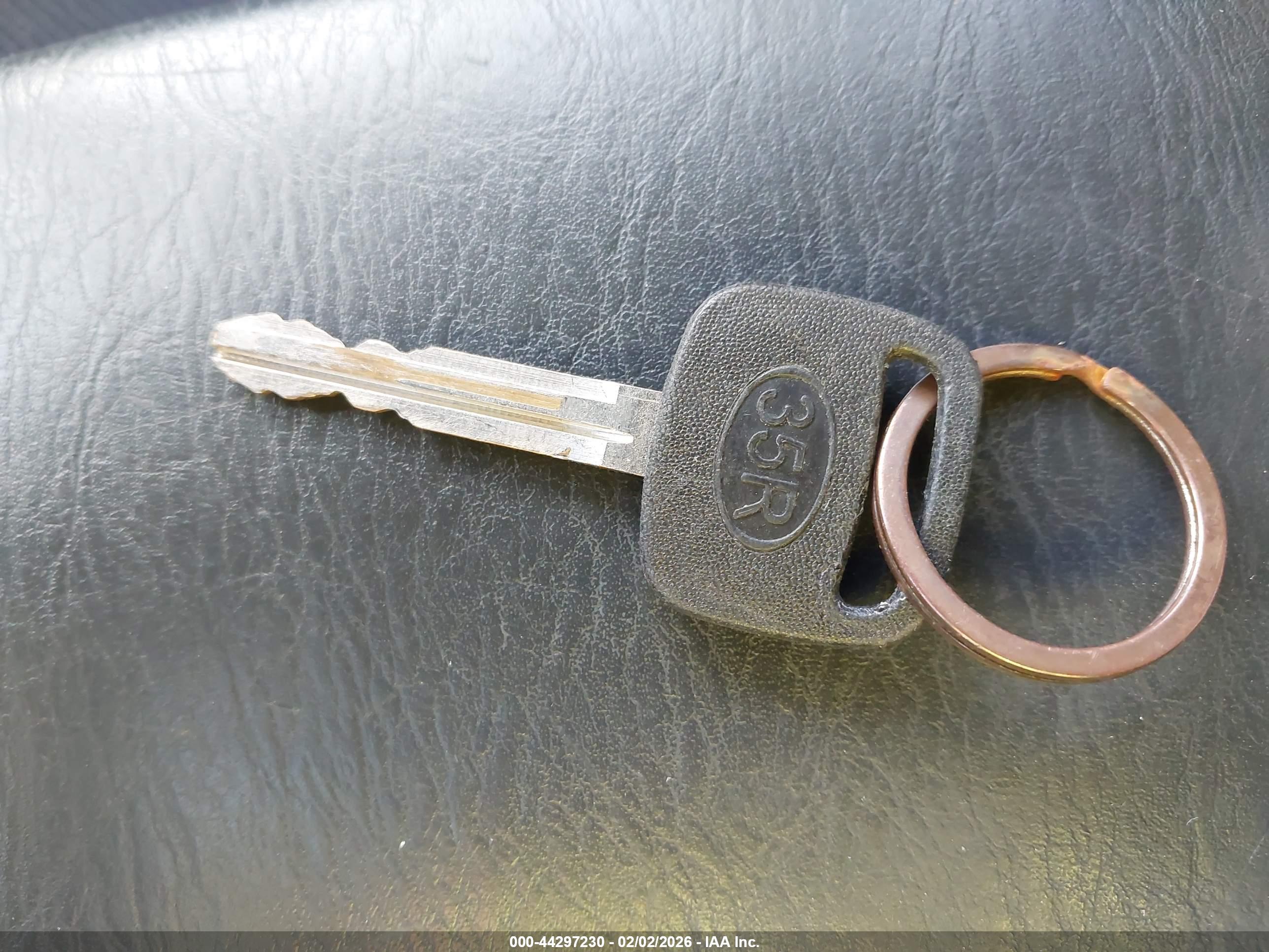 PONTIAC VIBE image 11