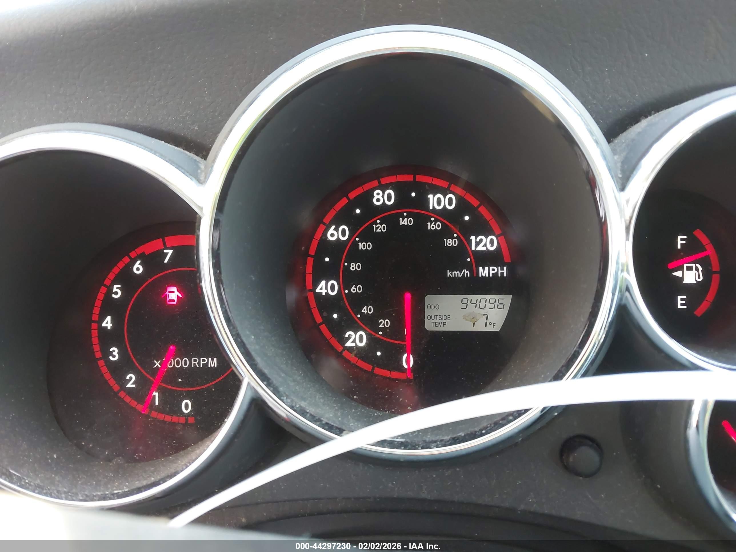 PONTIAC VIBE image 7
