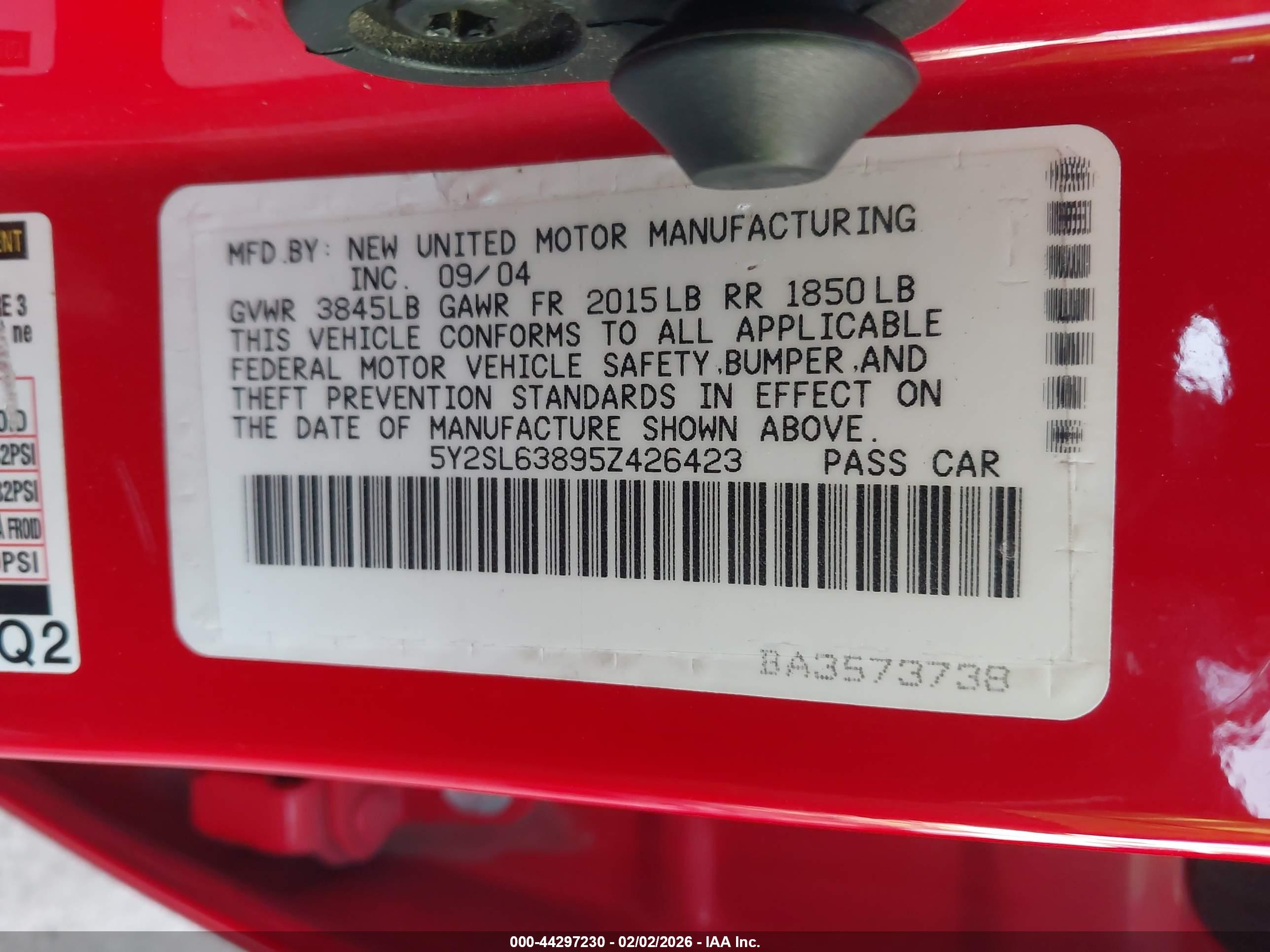 PONTIAC VIBE image 9