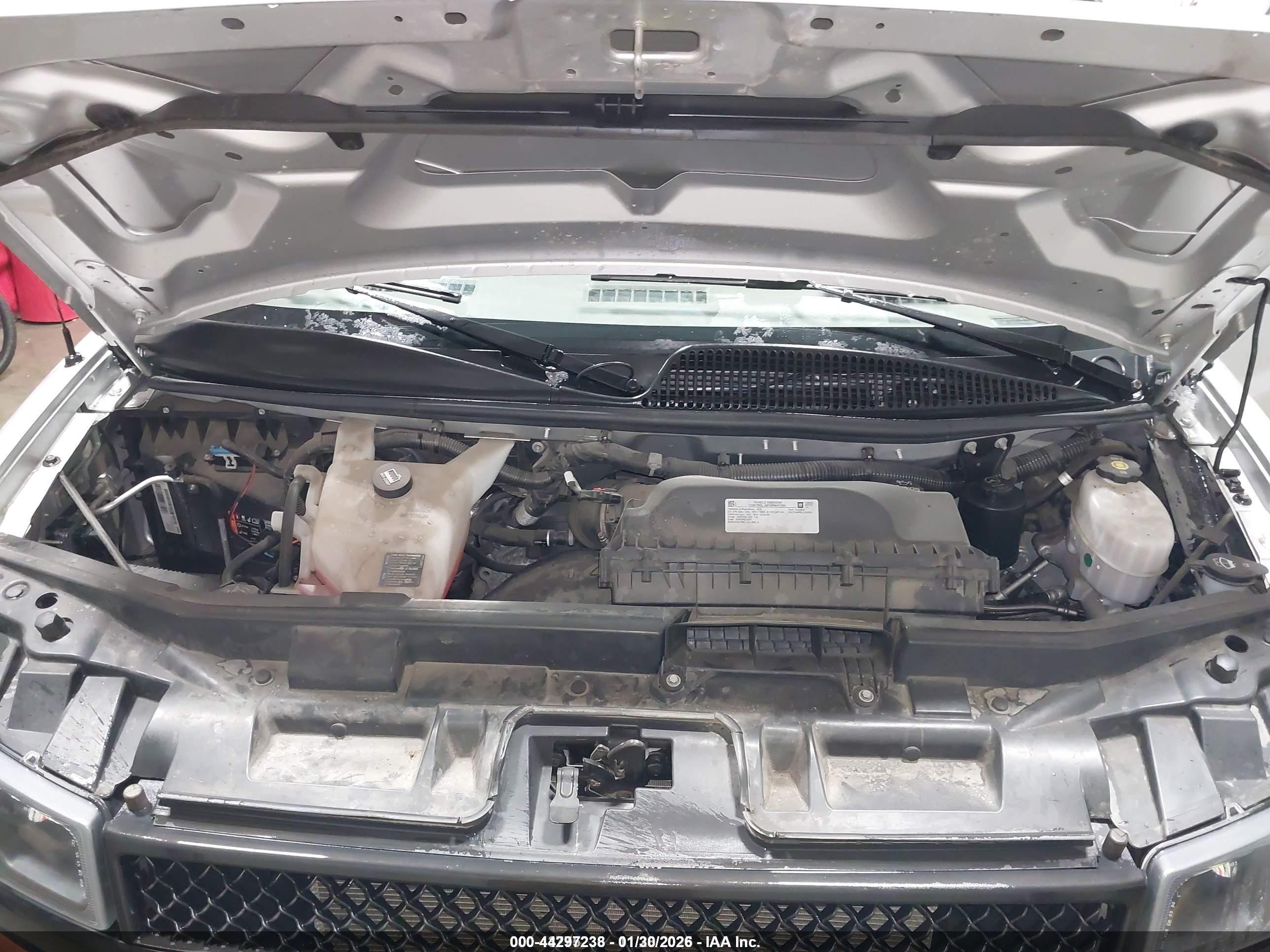 CHEVROLET EXPRESS image 10