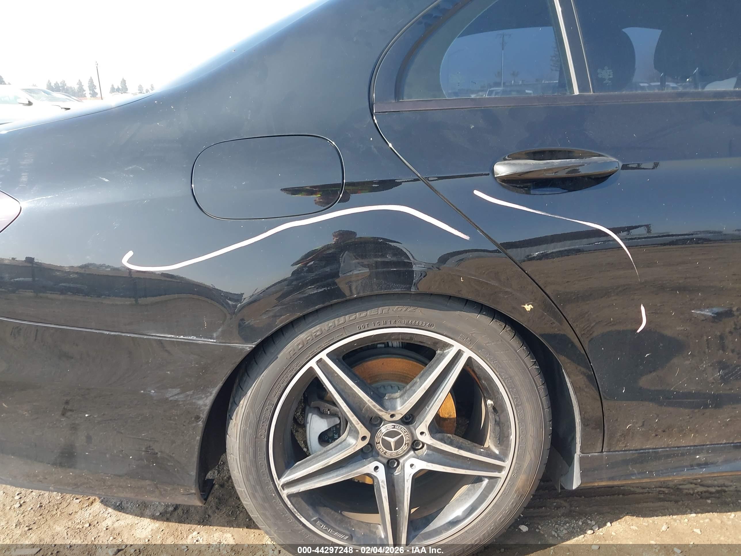MERCEDES-BENZ E image 6