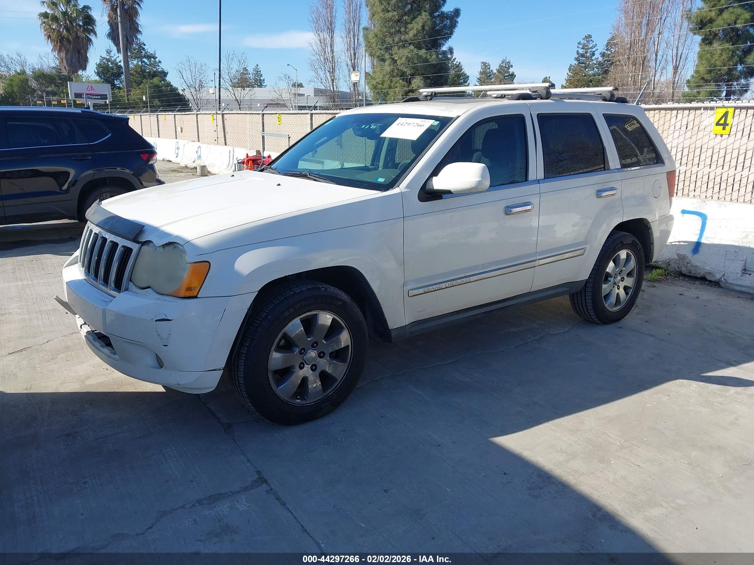 JEEP GRAND image 2