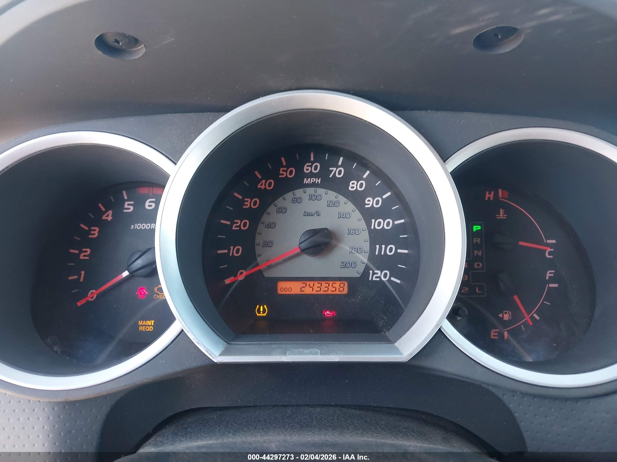 TOYOTA TACOMA image 7