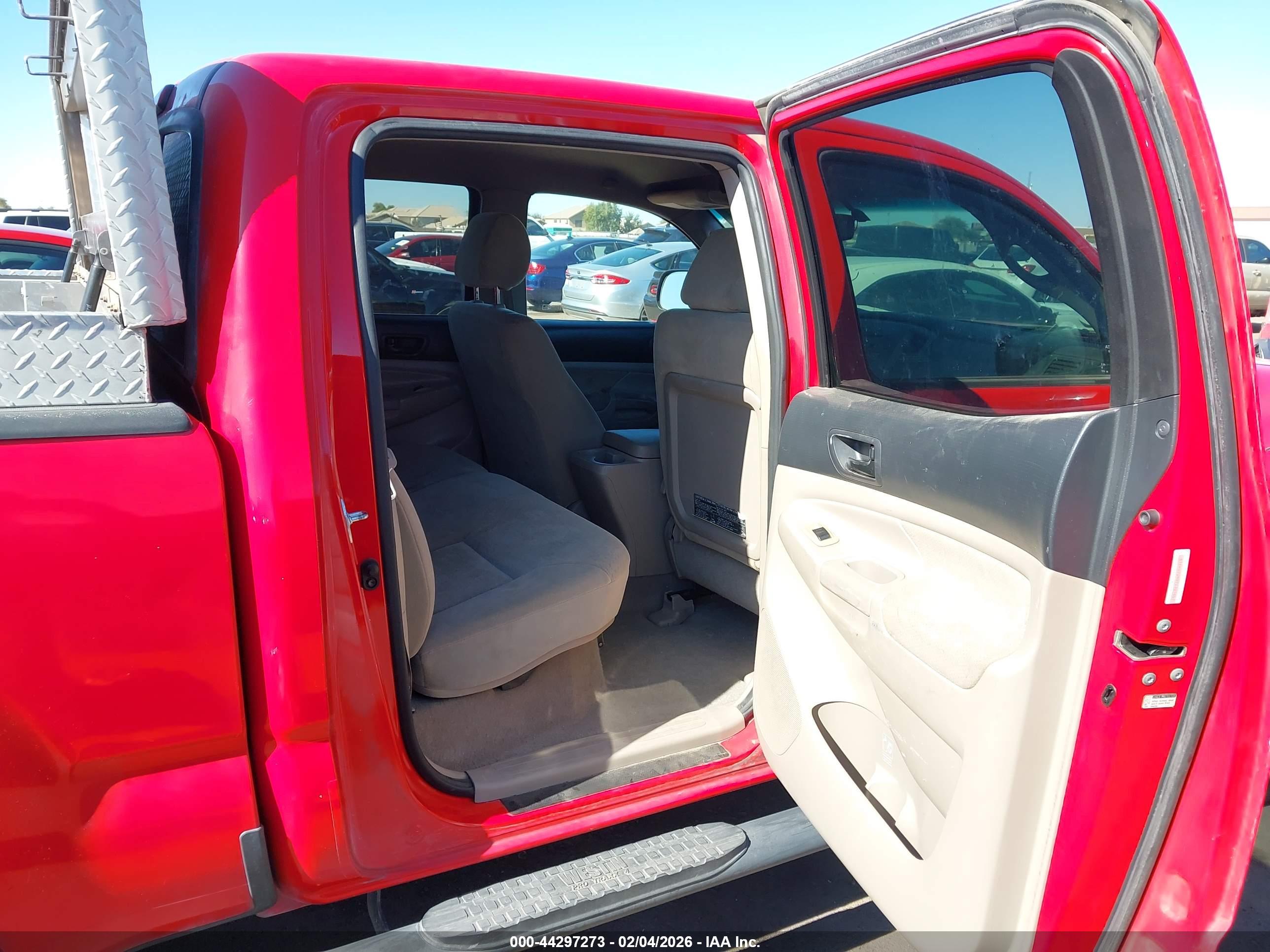 TOYOTA TACOMA image 8