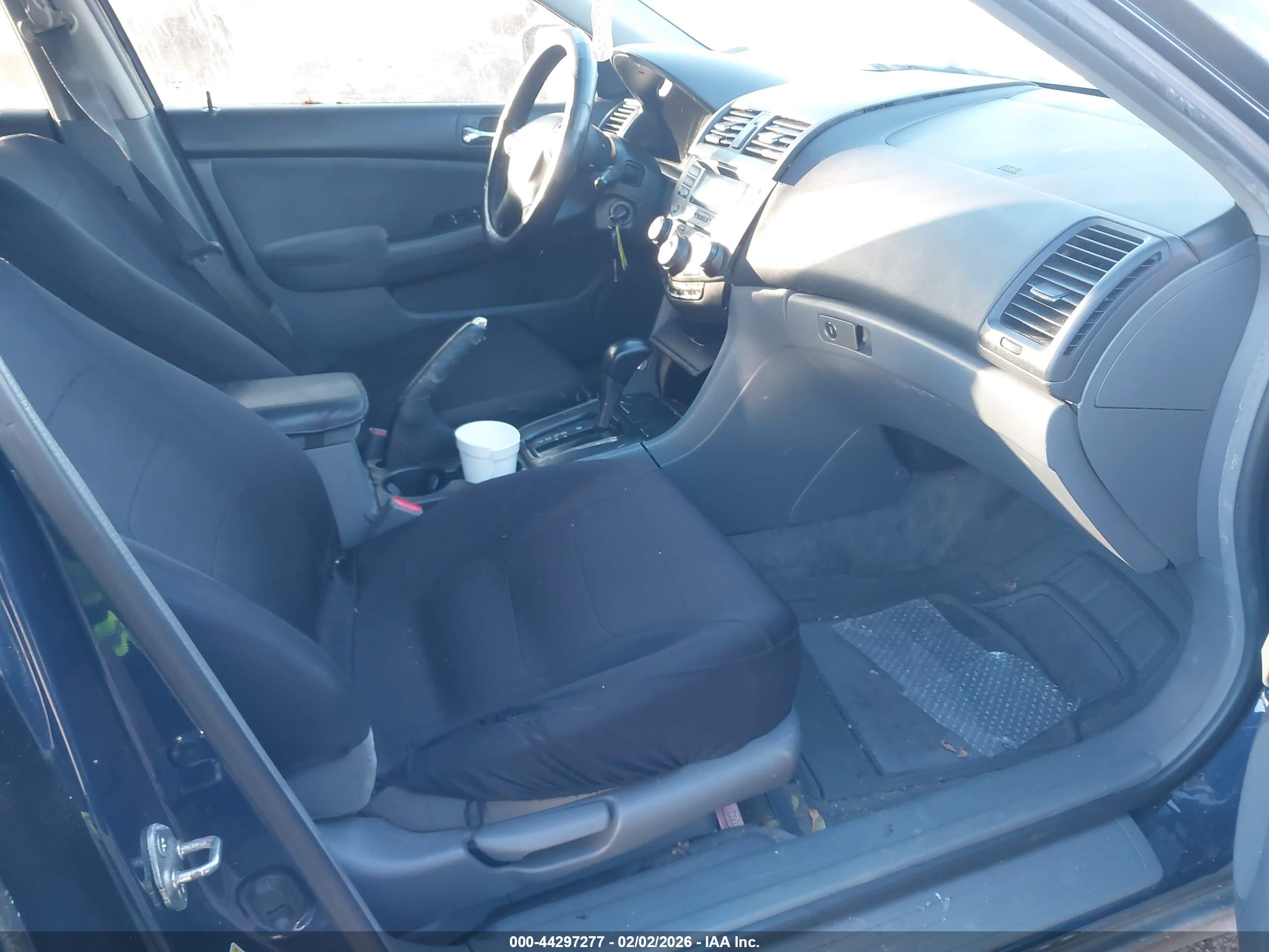 HONDA ACCORD image 5