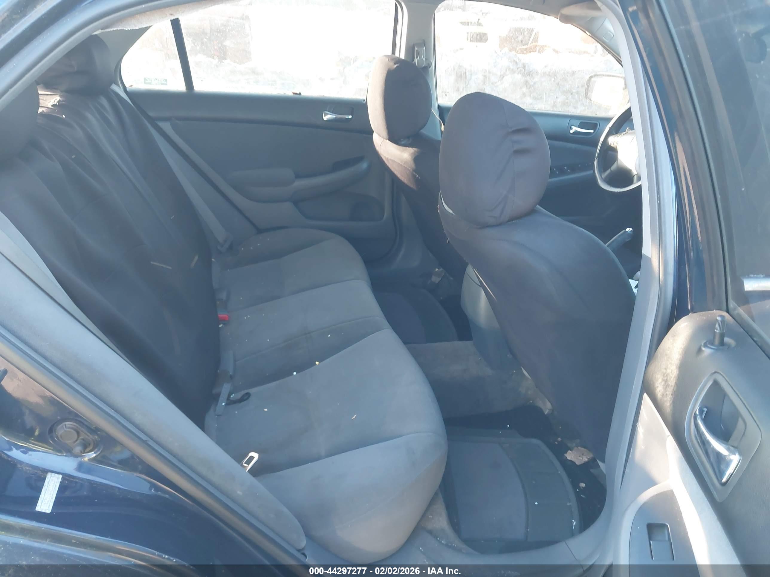 HONDA ACCORD image 8