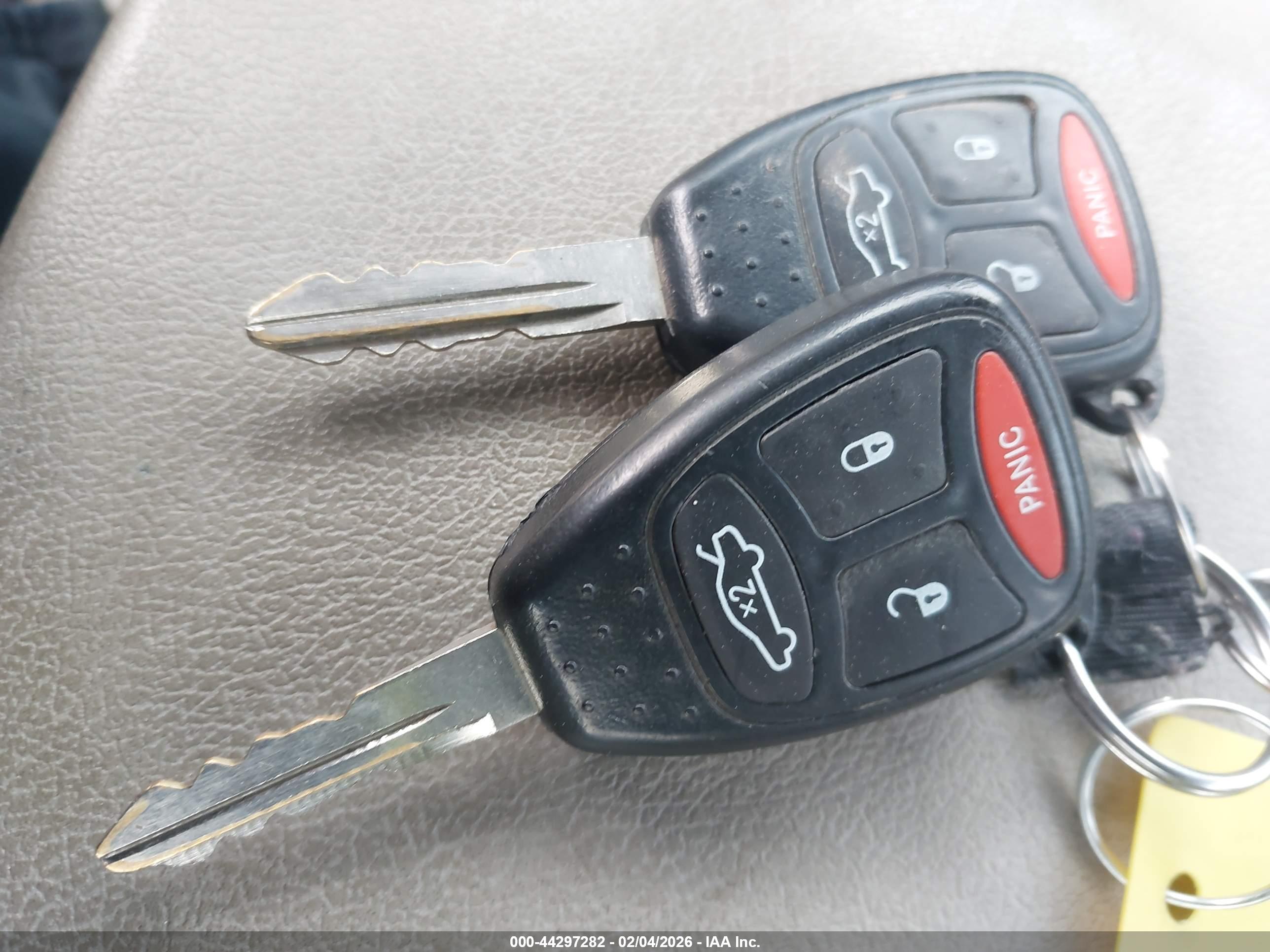 CHRYSLER 300C image 11