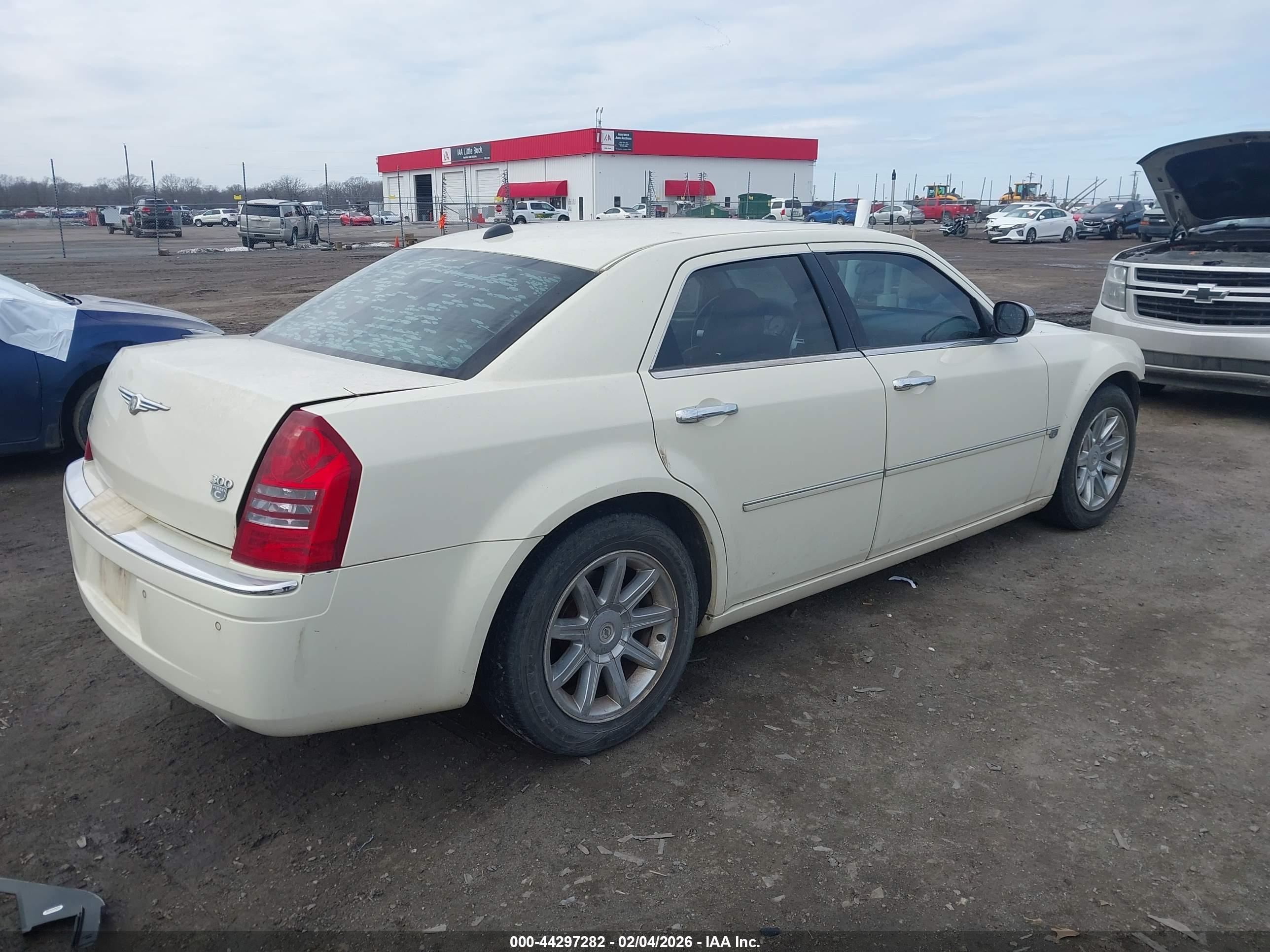 CHRYSLER 300C image 4