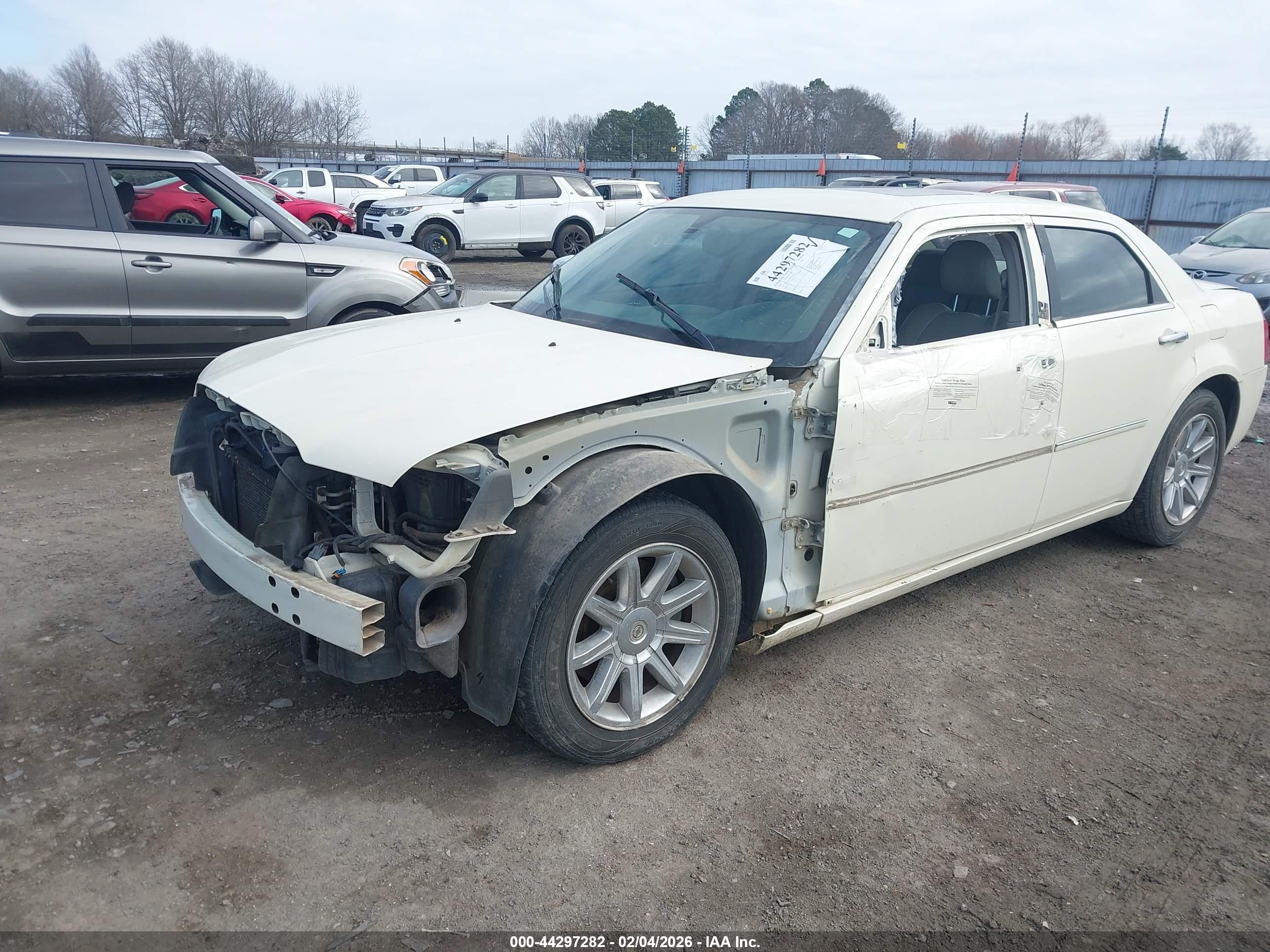 CHRYSLER 300C image 6