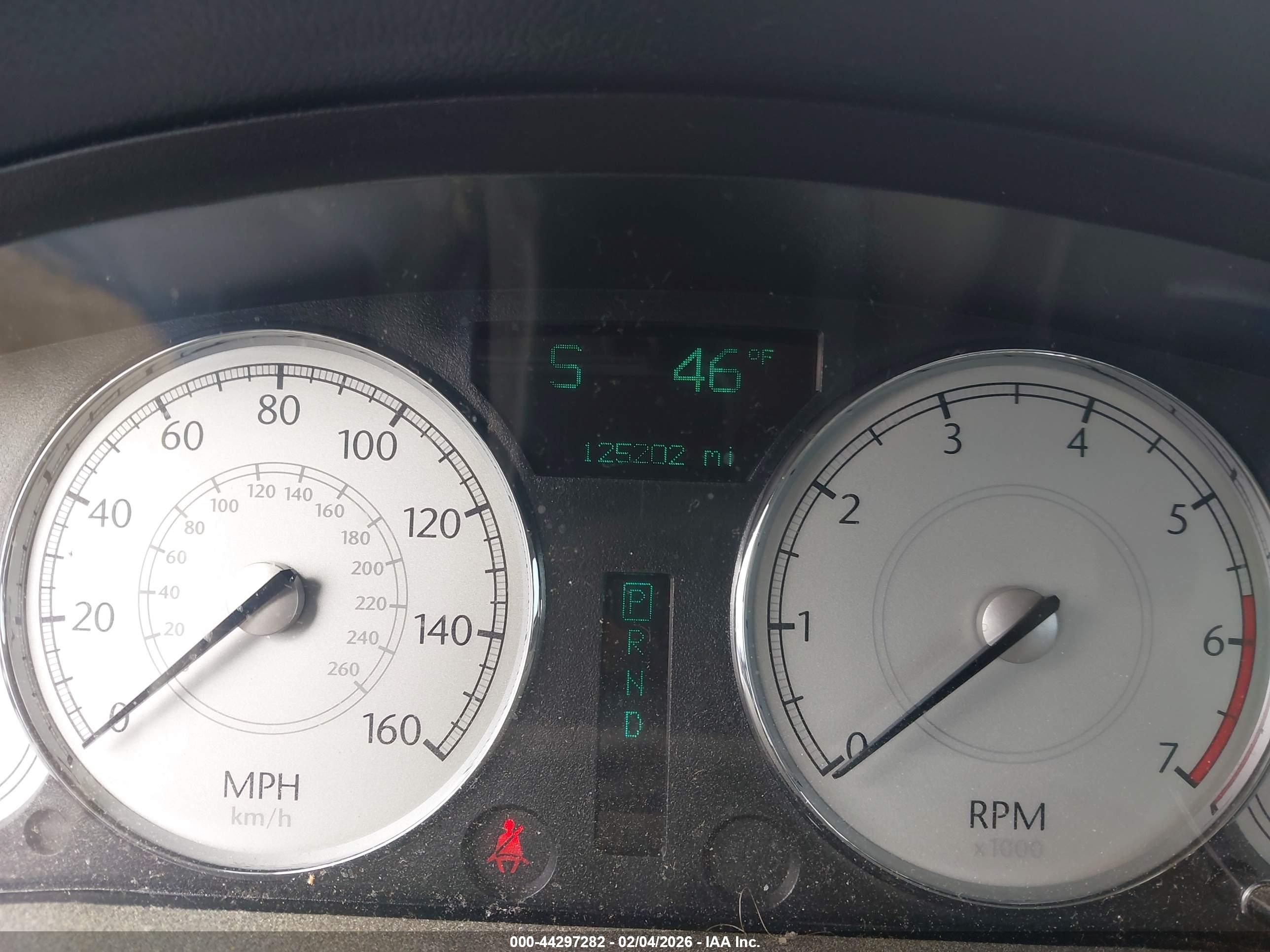 CHRYSLER 300C image 7