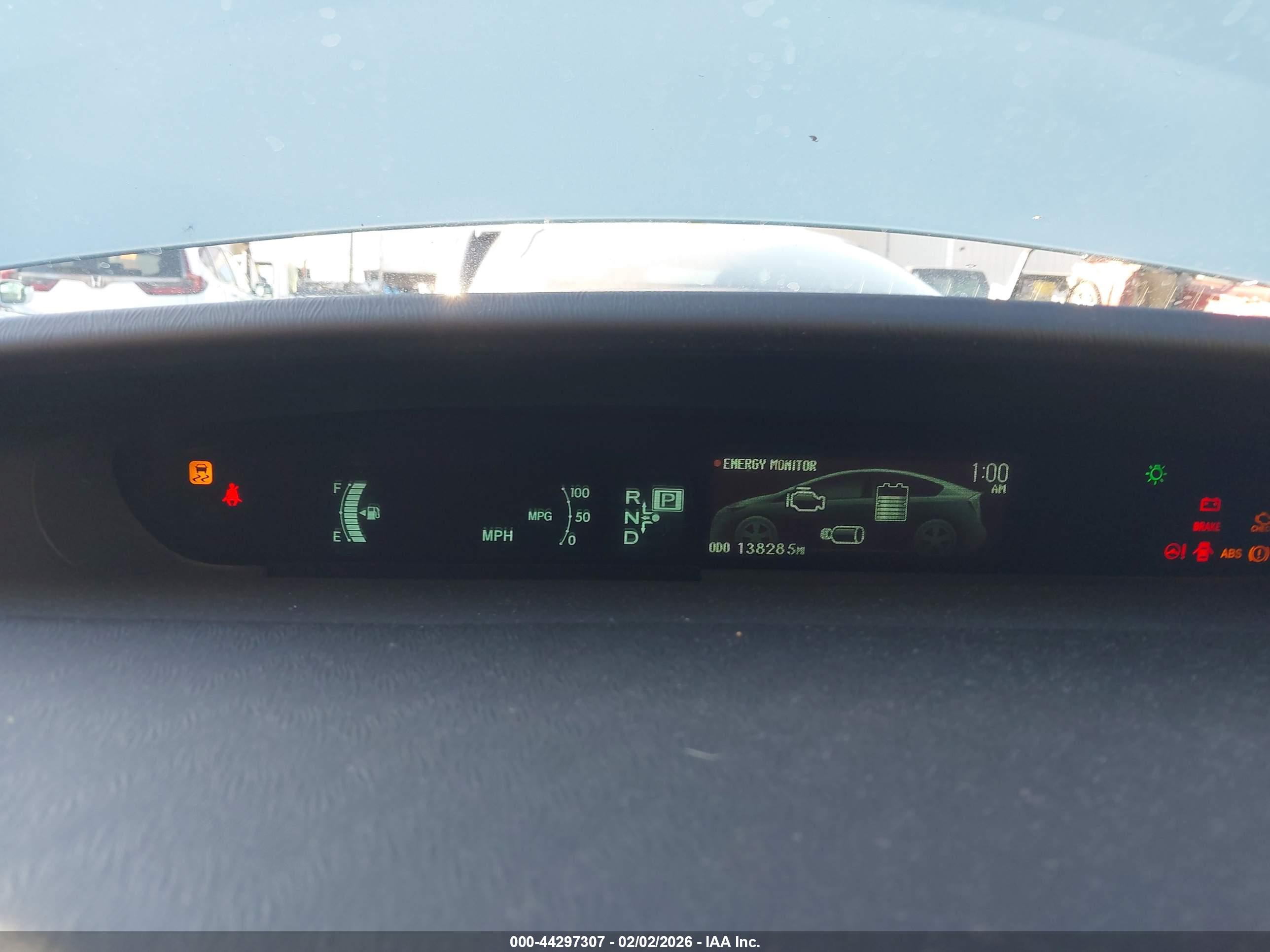 TOYOTA PRIUS image 7