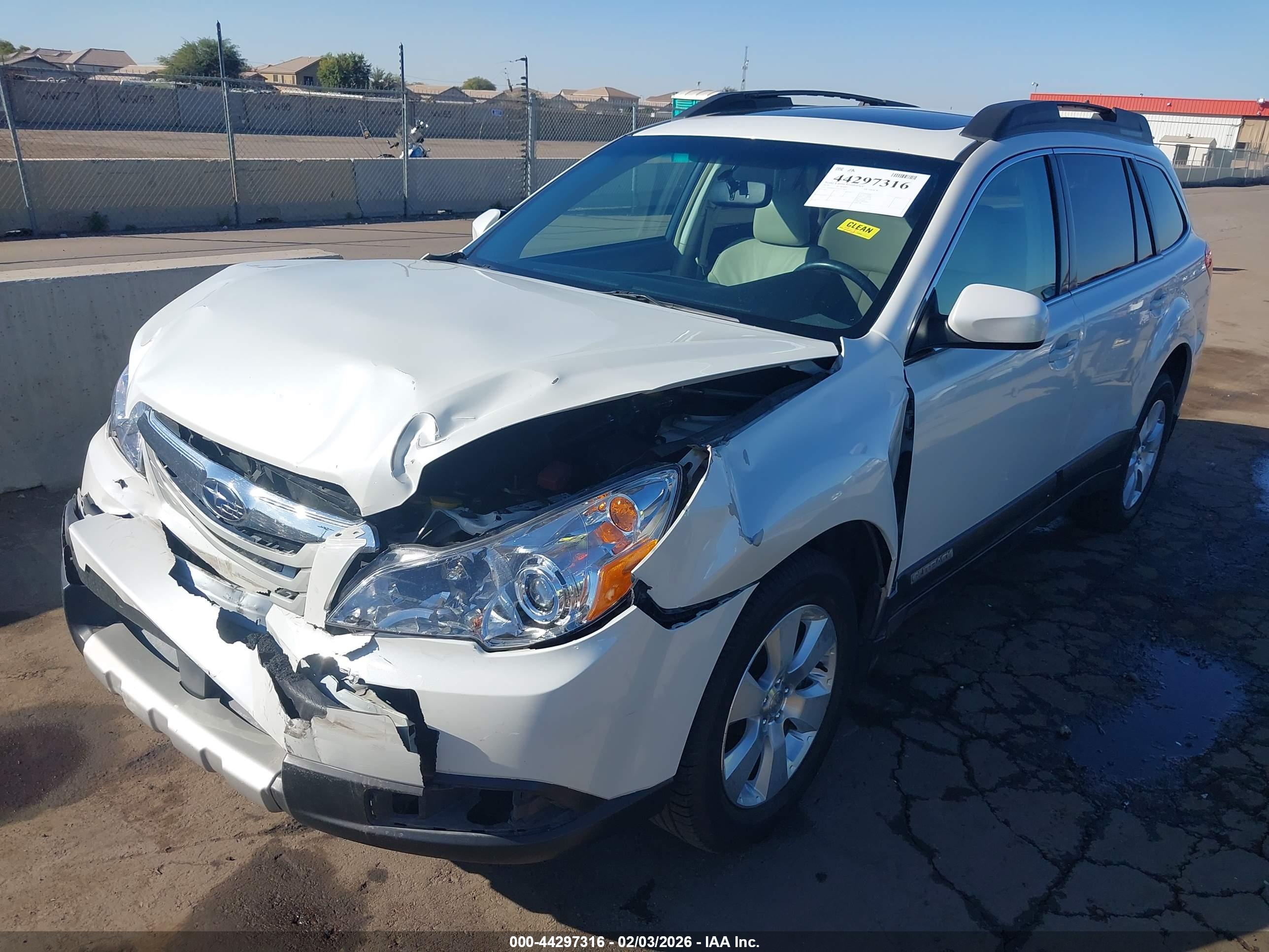 SUBARU OUTBACK image 2