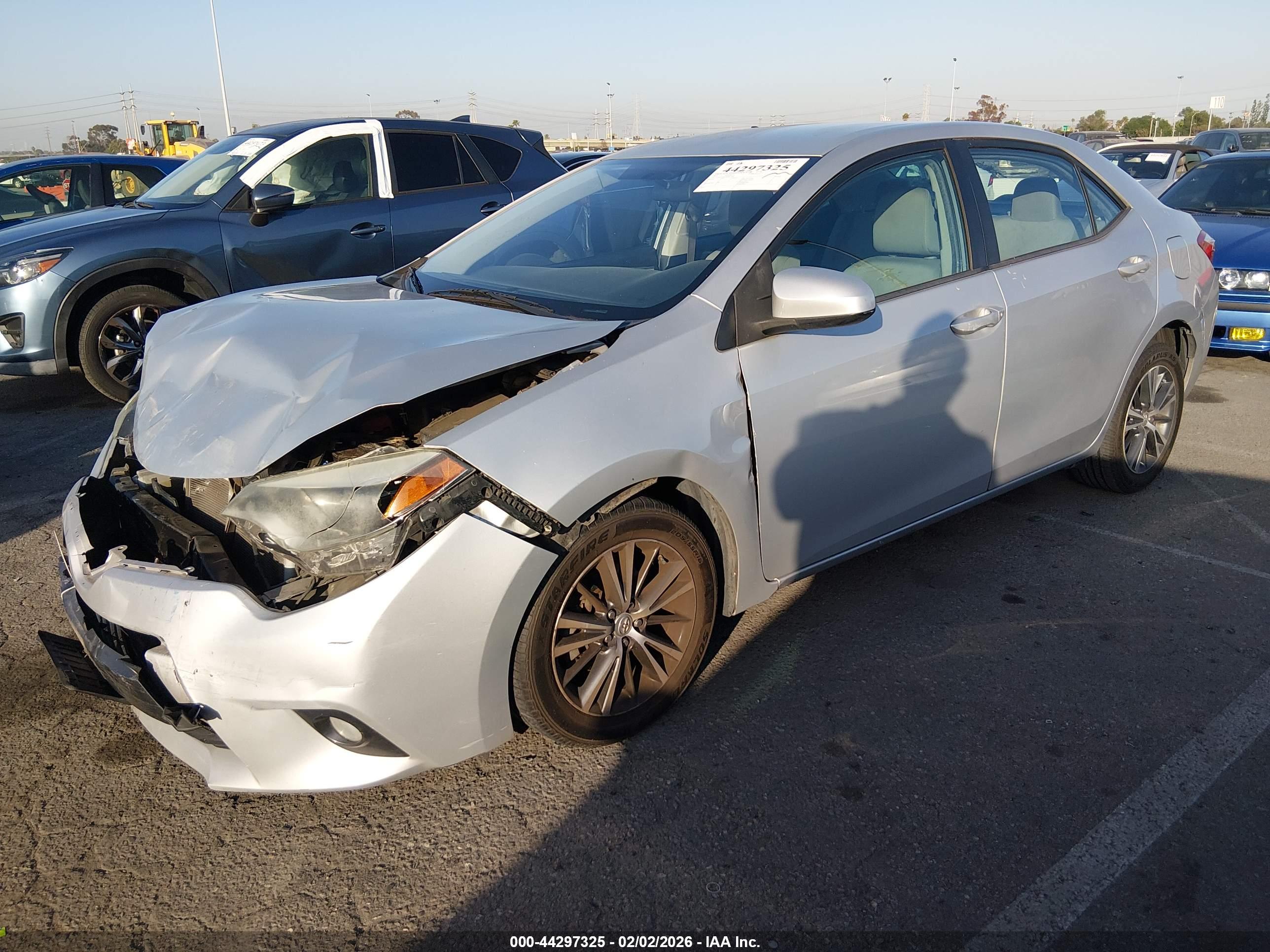 TOYOTA COROLLA image 2