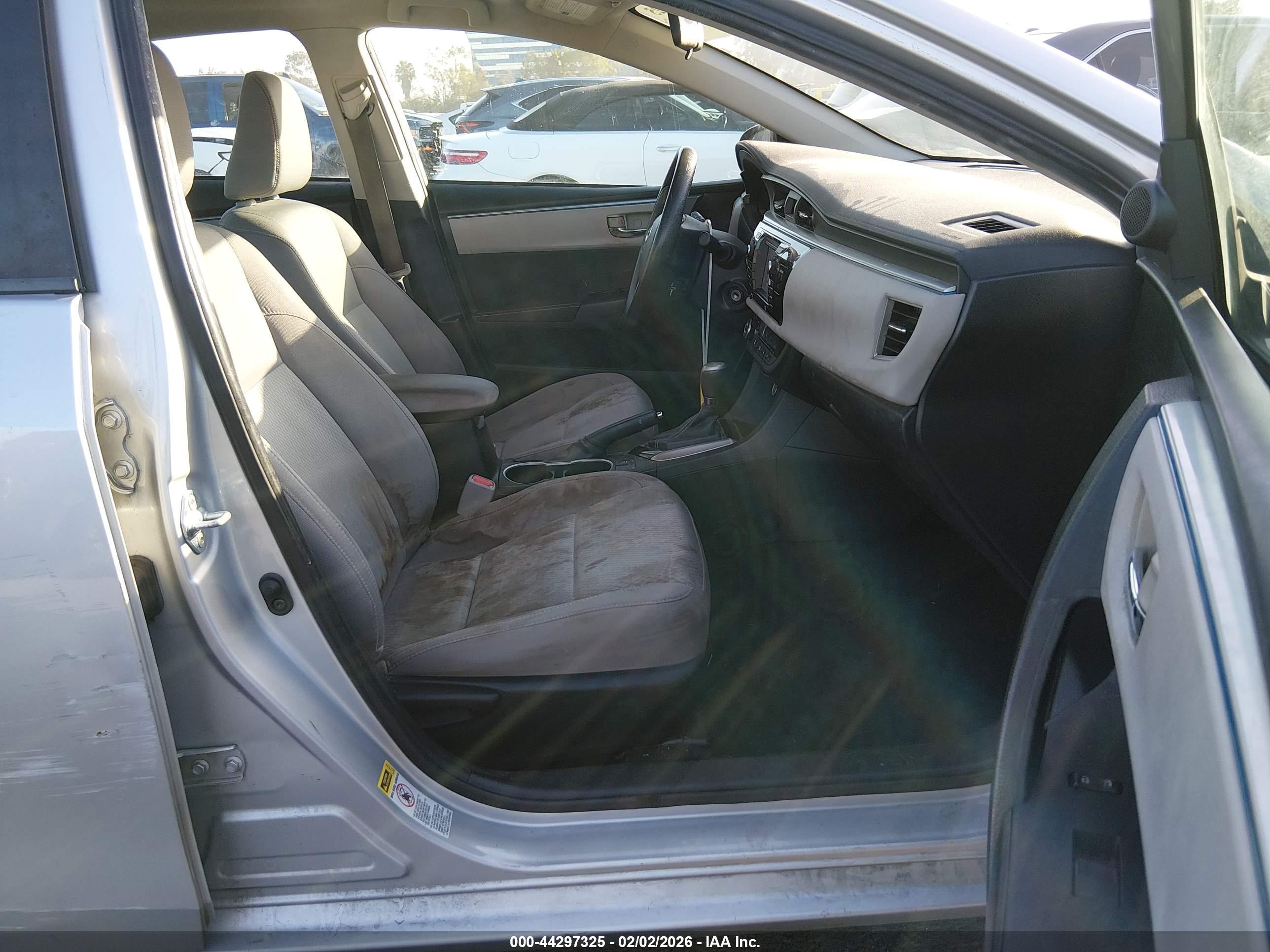 TOYOTA COROLLA image 5